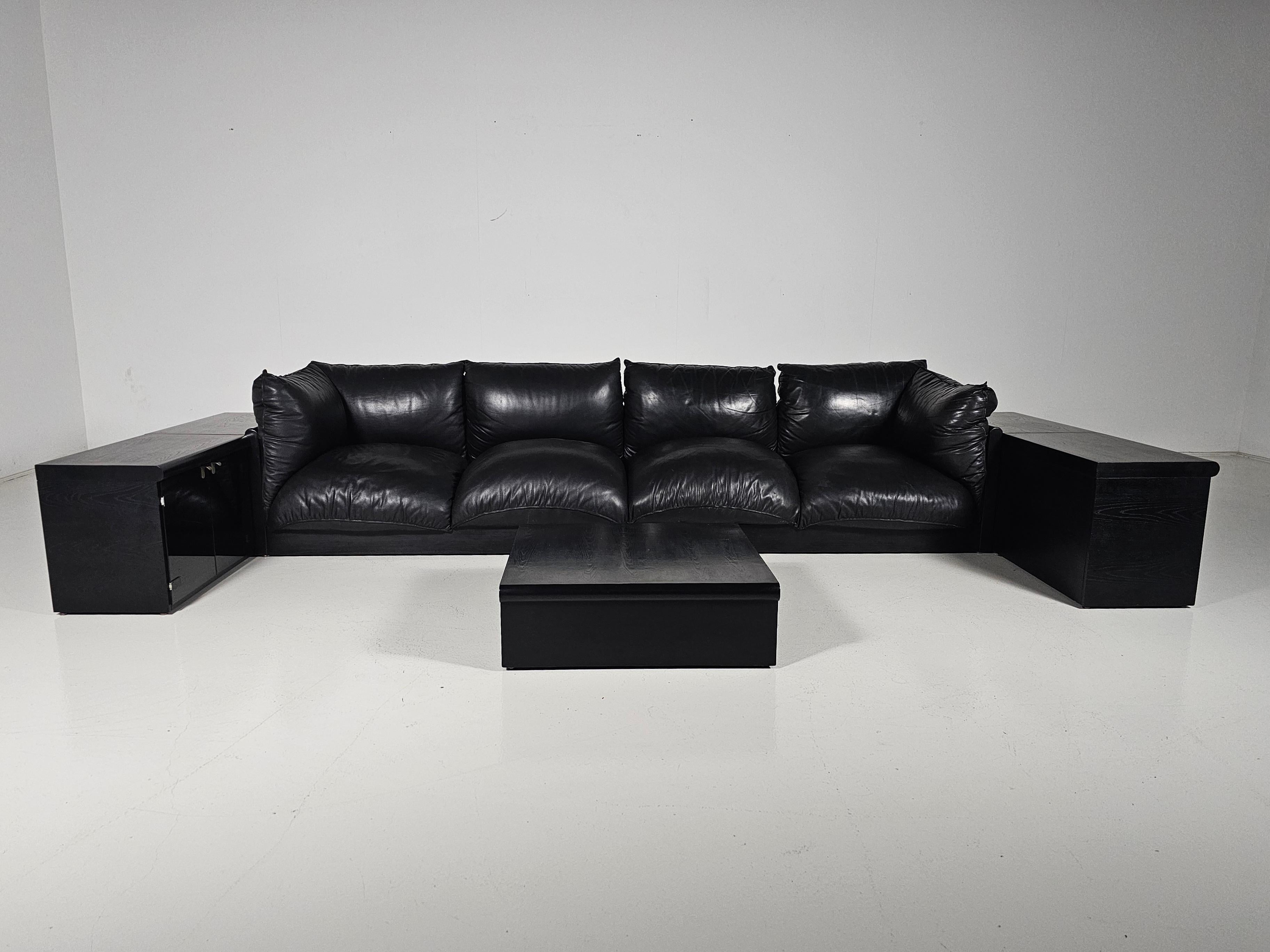 Canapé 'Downs' en cuir noir  par Carlo Bartoli pour Rossi di Albizzate, 1970 en vente 1