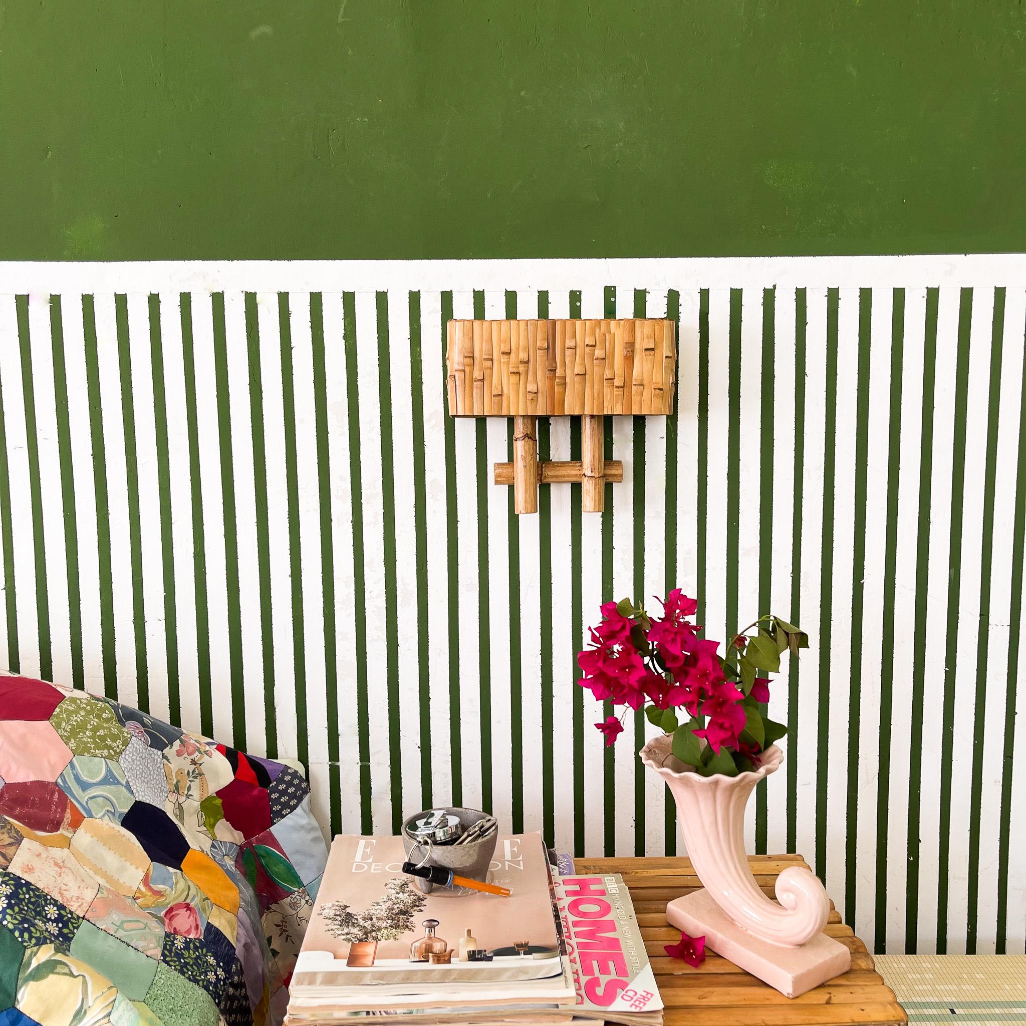 Mid-Century Modern Lampe murale en bambou et rotin, mi-siècle moderne en vente
