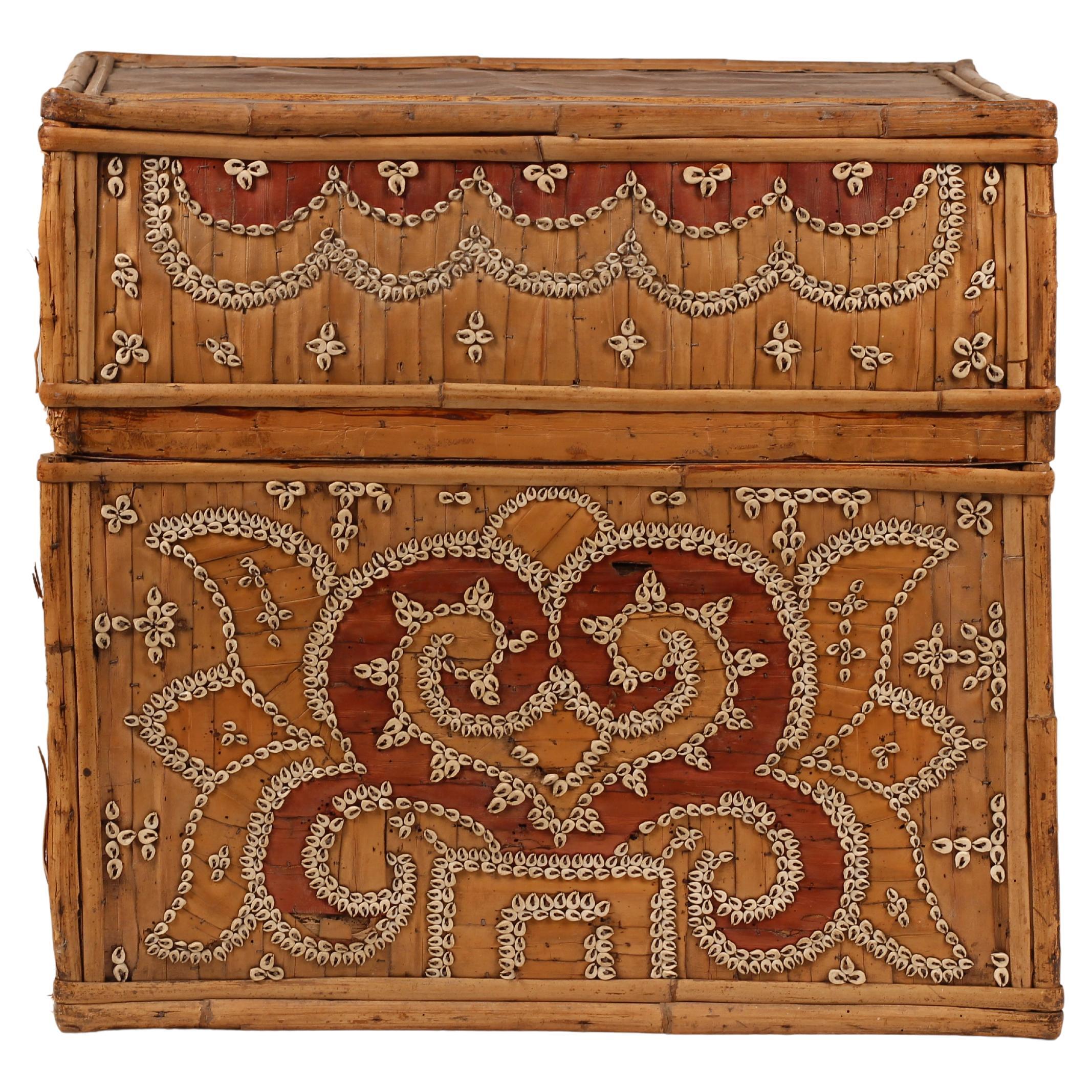 Dowry Box, Lombok Indonesia, Cowrie, Painted Palm & Bamboo 1950’s For Sale 2