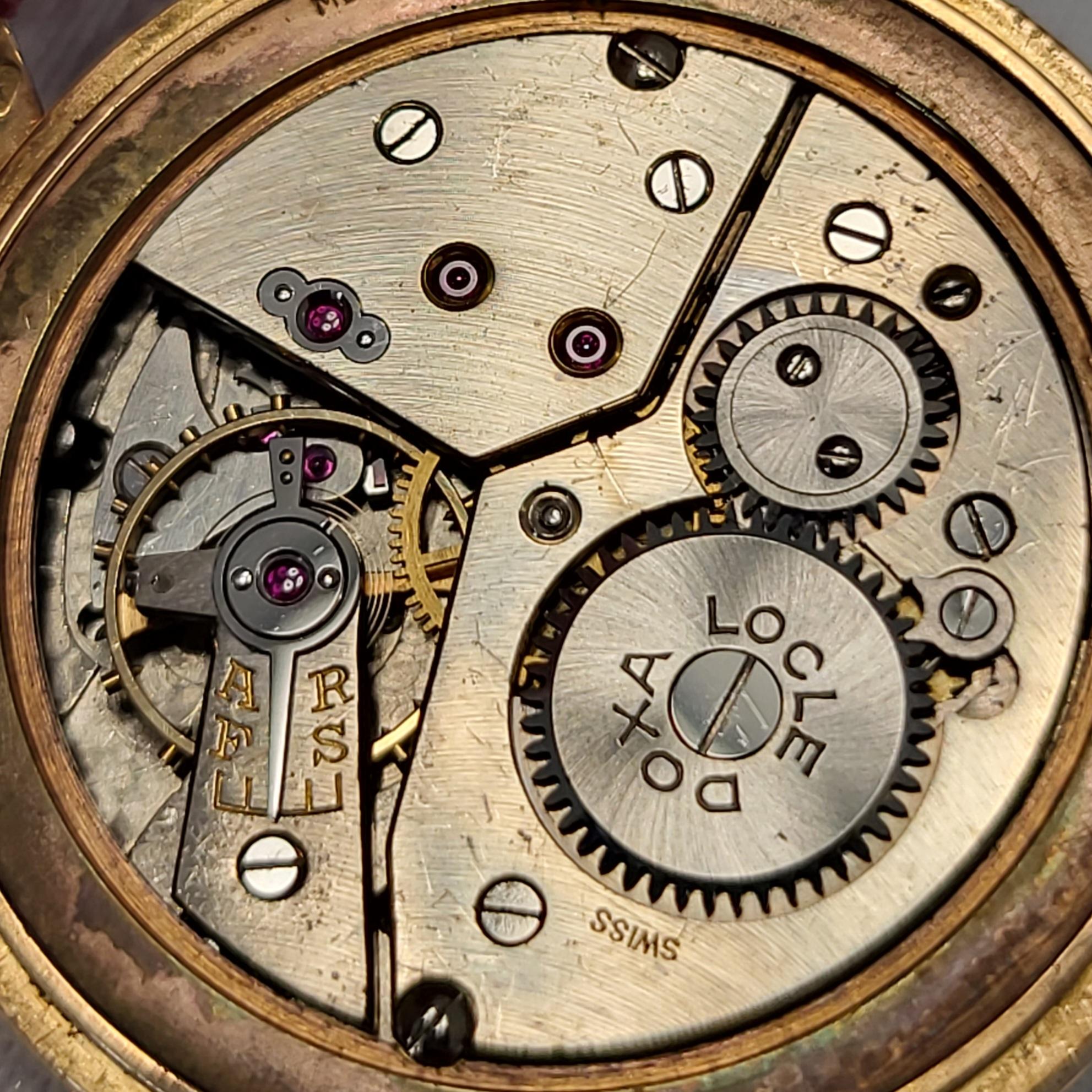 Doxa Triple Calendar Moon Phase Wrist Watch, 18kt Yellow Gold Case Anti Magnetic For Sale 7