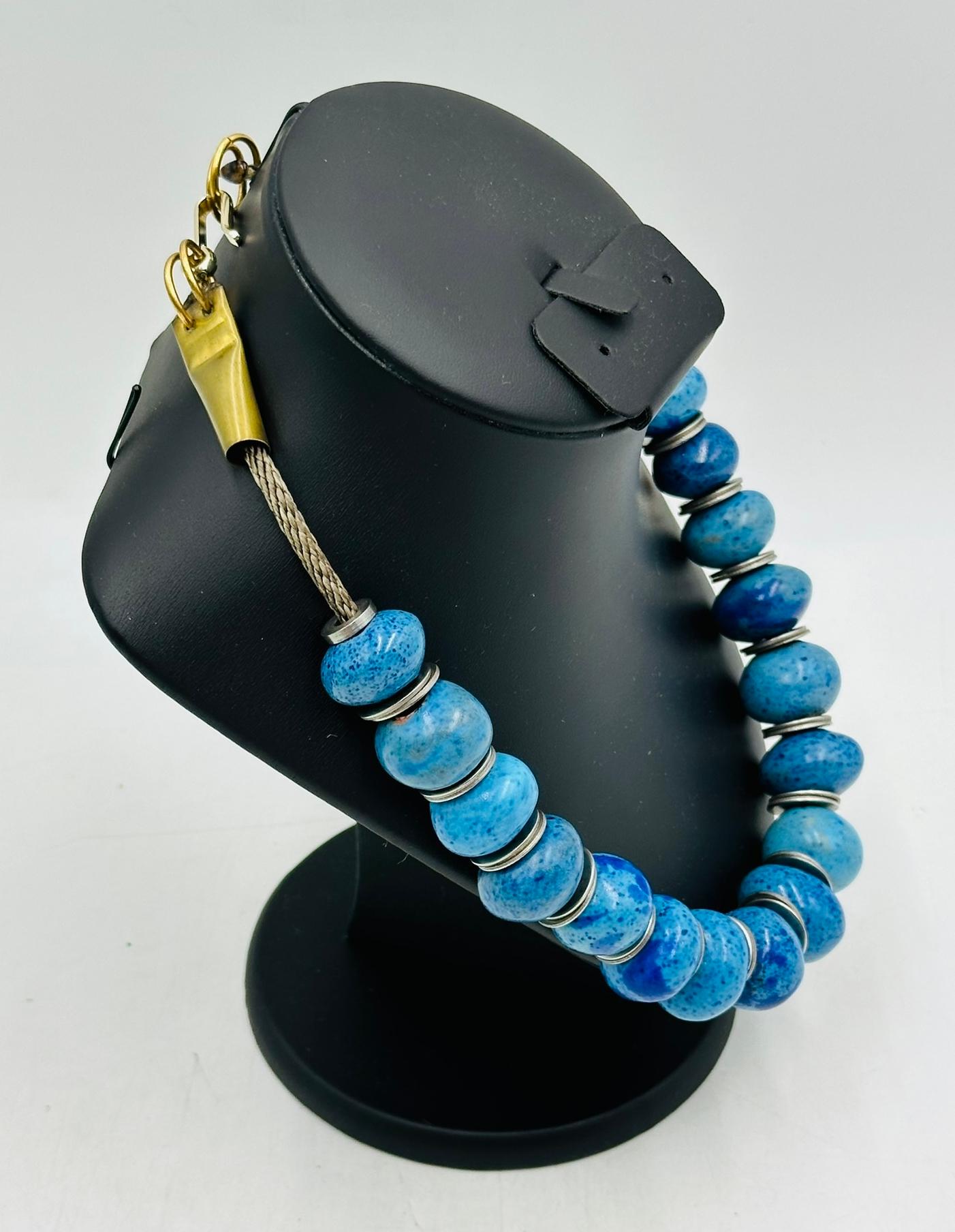Doyle Lane (1925-2002) Multiperlenkette Blaue Keramikperlen. Original-Keramik im Angebot 3