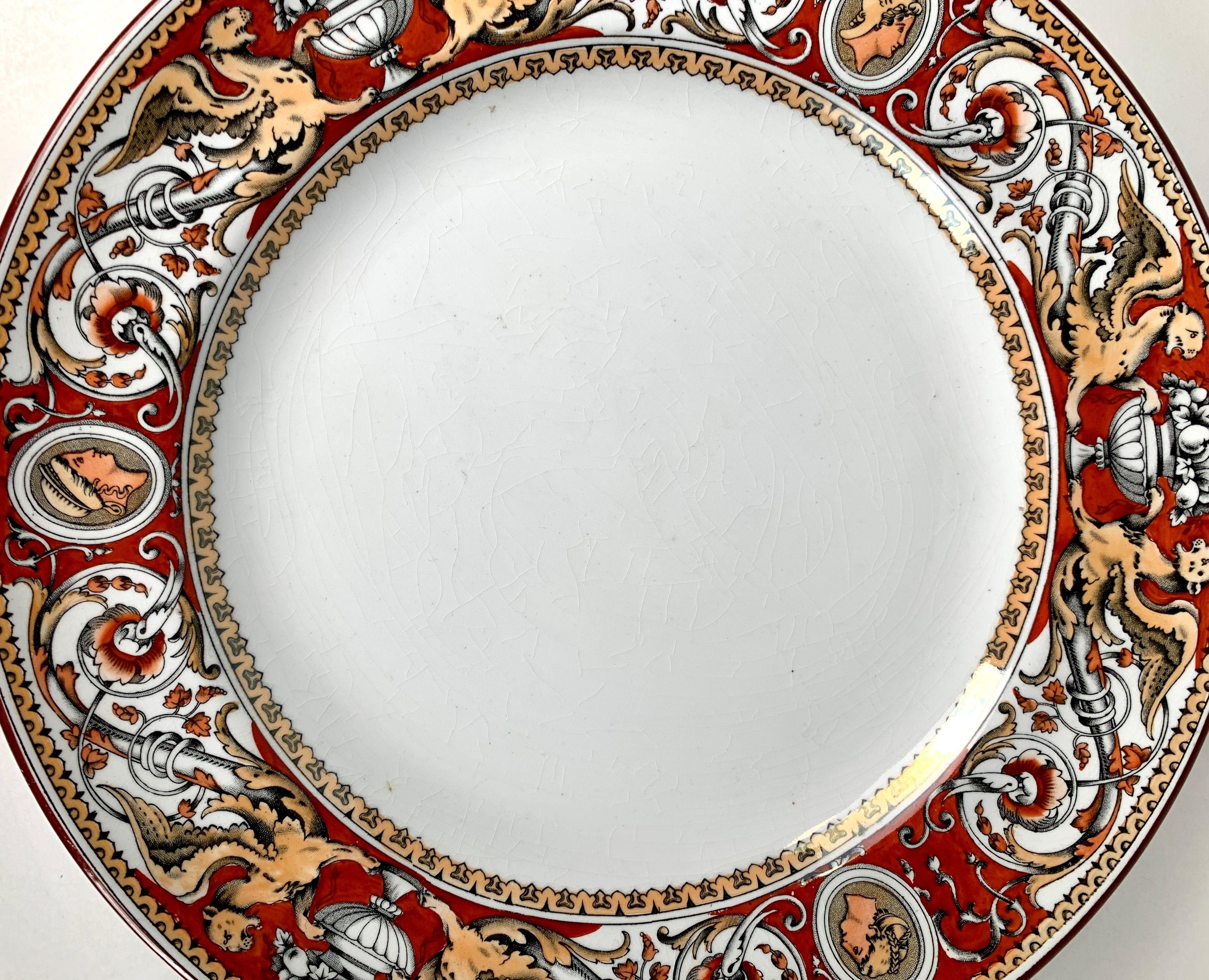 Douzaine d'assiettes plates néoclassiques en pierre de fer fabriquées par Minton vers 1860 en vente 2