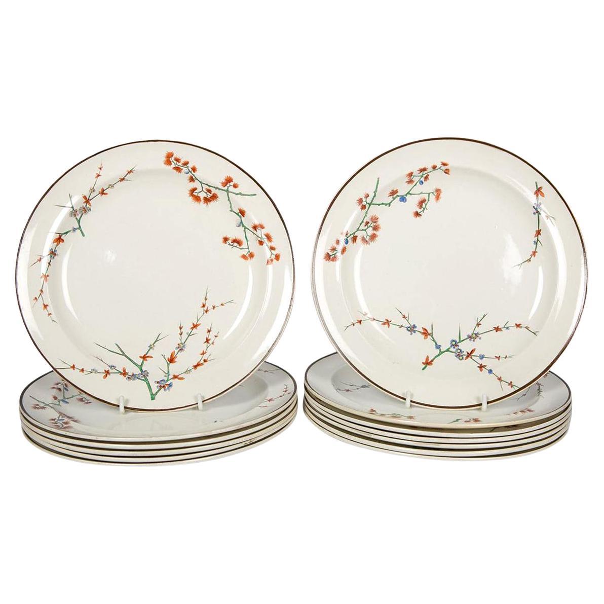 Douzaine d'assiettes à dîner Wedgwood en faïence à motif de chardon fabriquées vers 1880