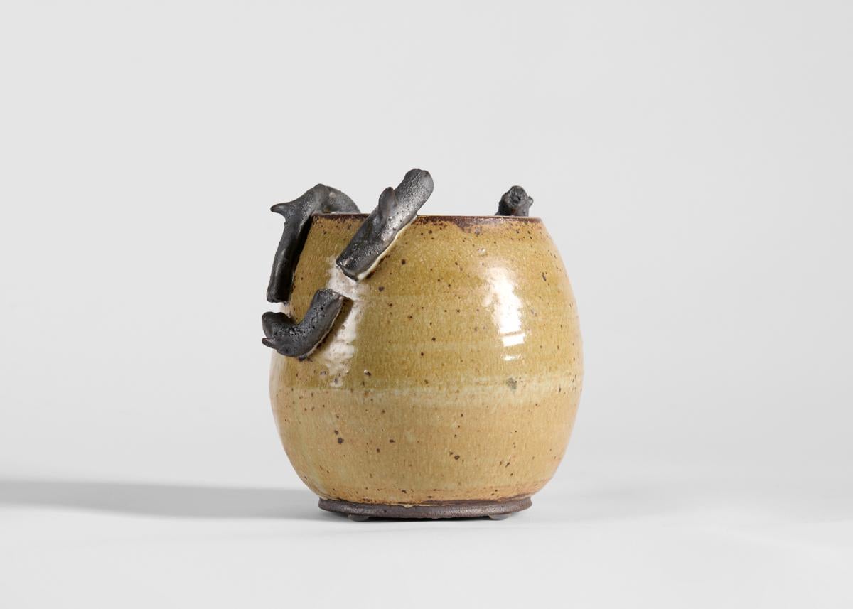 Dozer (geb. Jeremy Priola), Pflanzgefäß aus glasierter Keramik, Vereinigte Staaten, 2022 (Glasiert) im Angebot