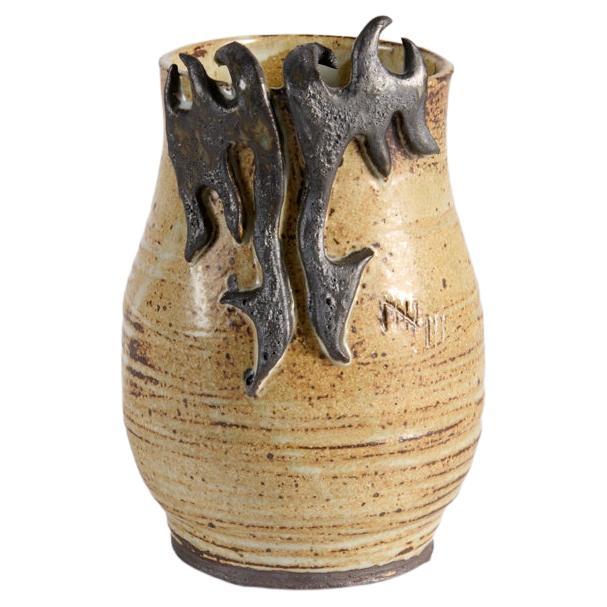 Dozer (geb. Jeremy Priola), Vase aus glasierter Keramik, Vereinigte Staaten, 2022