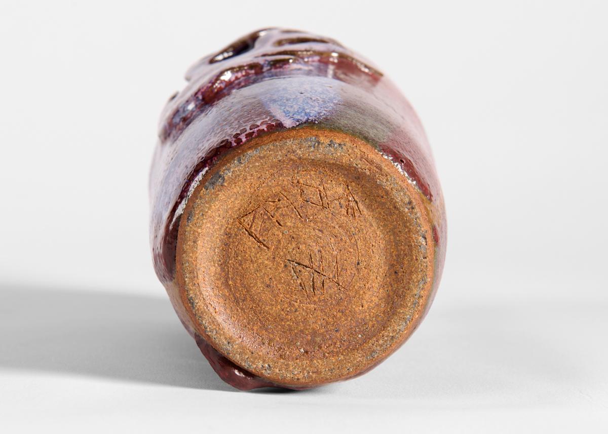 Dozer (geb. Jeremy Priola), Zerrissene, glasierte Keramikvase, Vereinigte Staaten, 2022 im Zustand „Hervorragend“ im Angebot in New York, NY