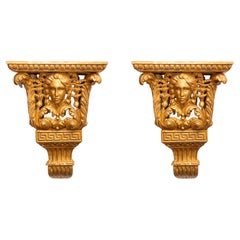 Par de soportes de pared neoclásicos de madera dorada a medida