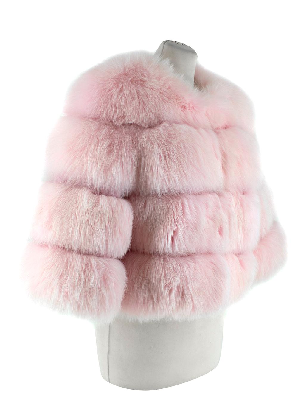 DR by Daria Radionova Pink Fox Fur Jacket 

-Luxurious soft fur 
-Gorgeous light pink hue 
-Round neckline 
-Hook fastening to the front 
-Fully lined 
-1 inner pocket
- UK Delivery only 

Materials :
there is no care label but we believe it to be