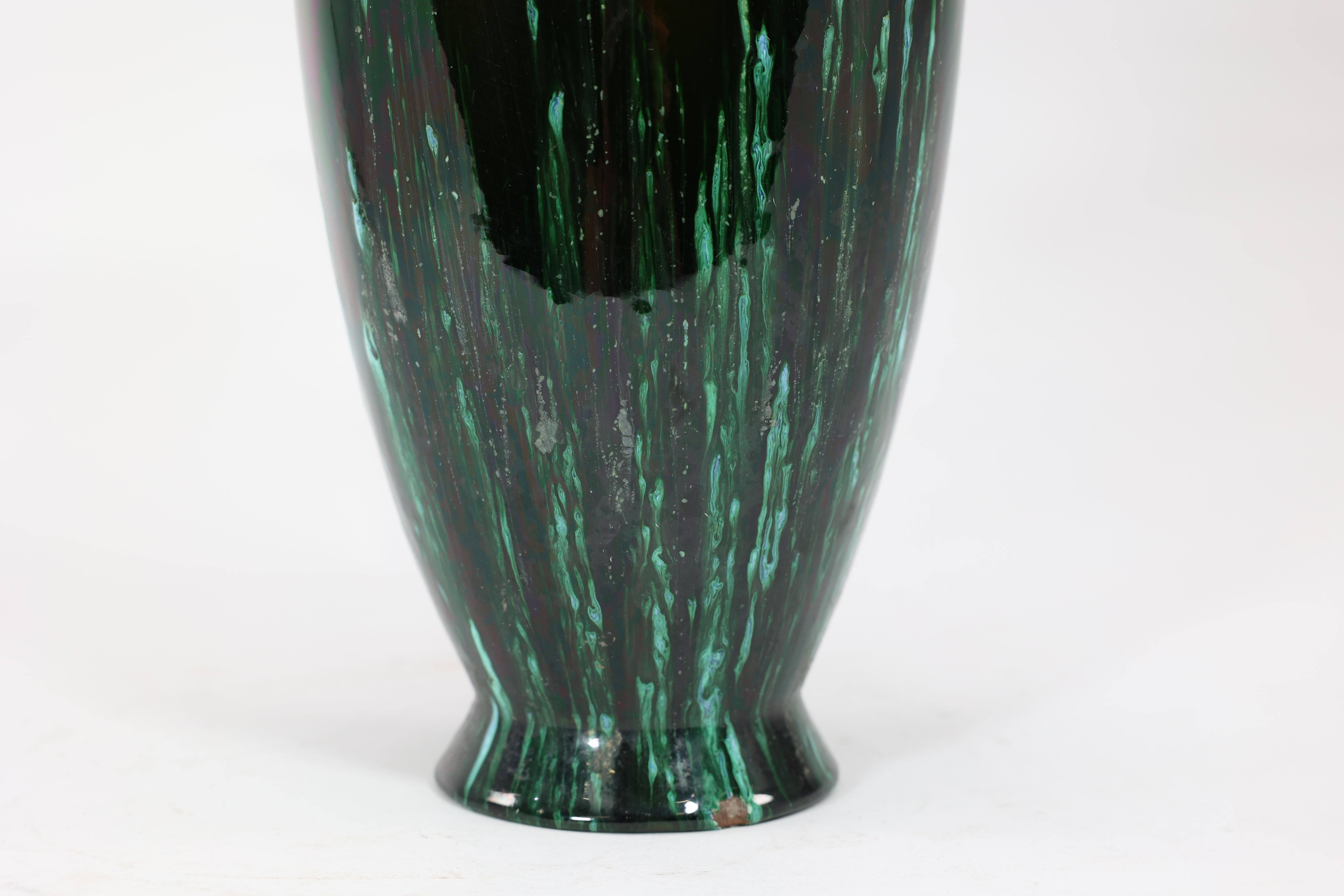 Ceramic Dr C Dresser for Linthorpe A large vase with raining green and subtle blue glaze For Sale