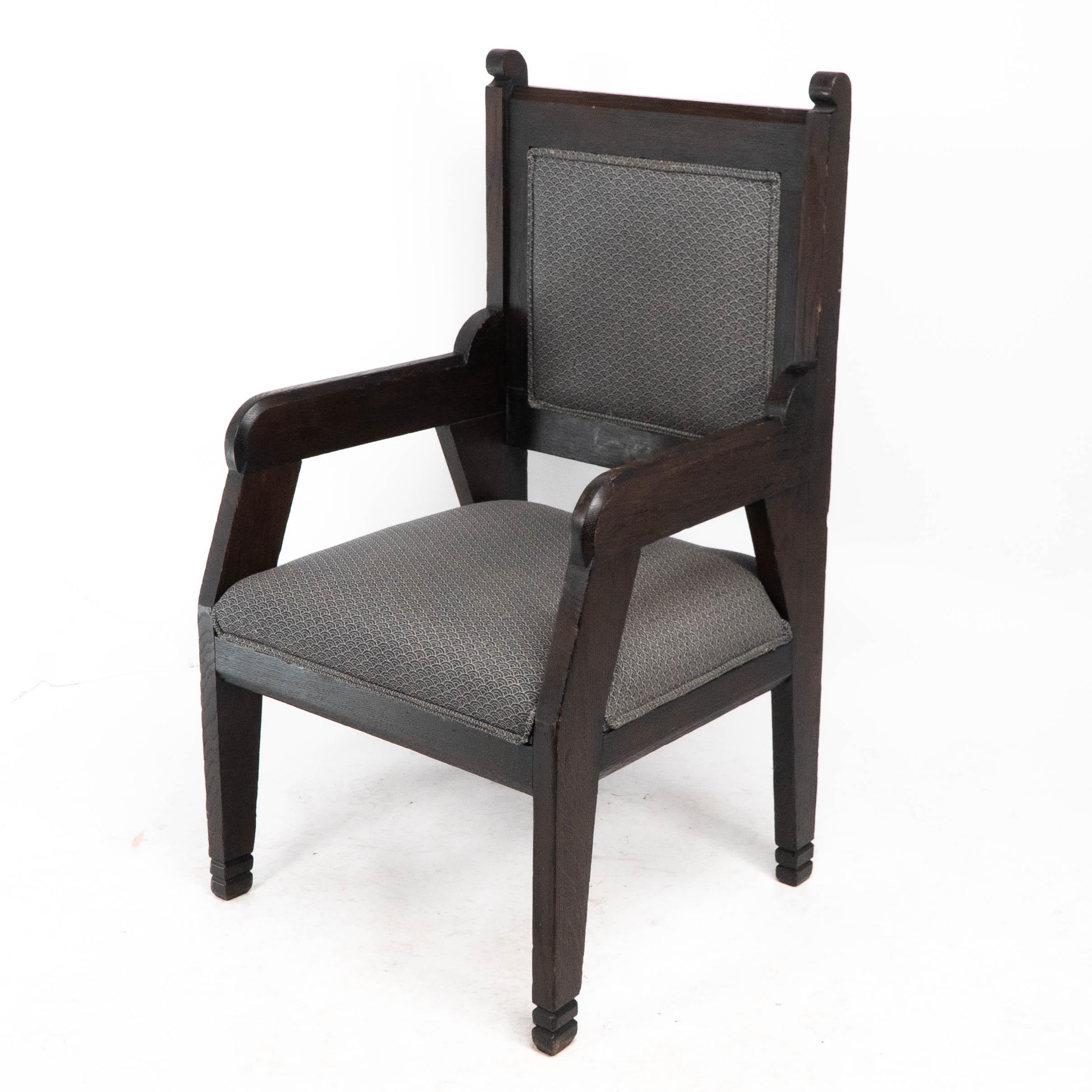 Dr C Dresser estilo de. Un sillón ebonizado de estilo anglojaponés Anglojaponés en venta