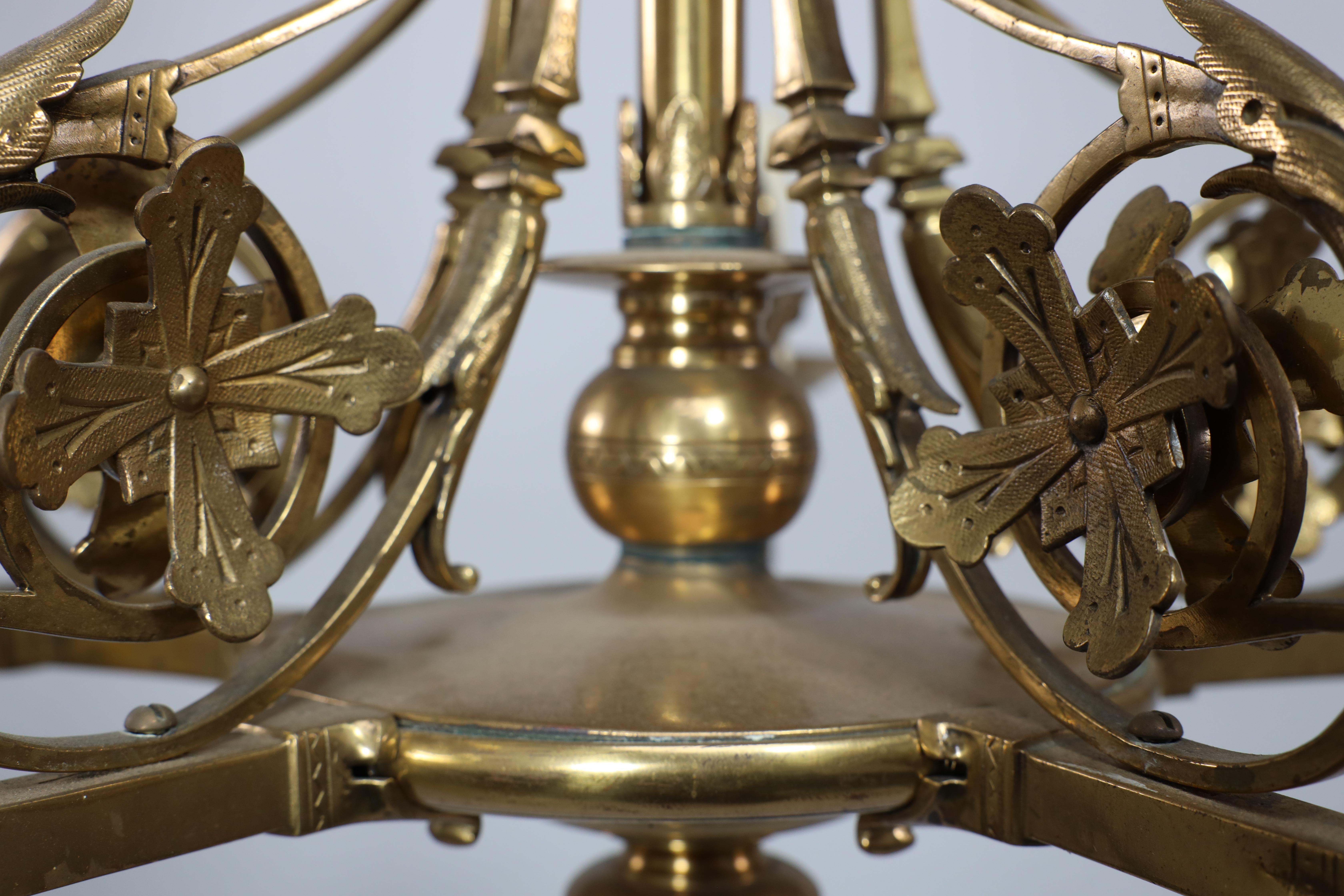 Dr. Christopher Dresser (modo). Lampadario a cinque bracci in ottone dell'Aesthetic Movement in vendita 8