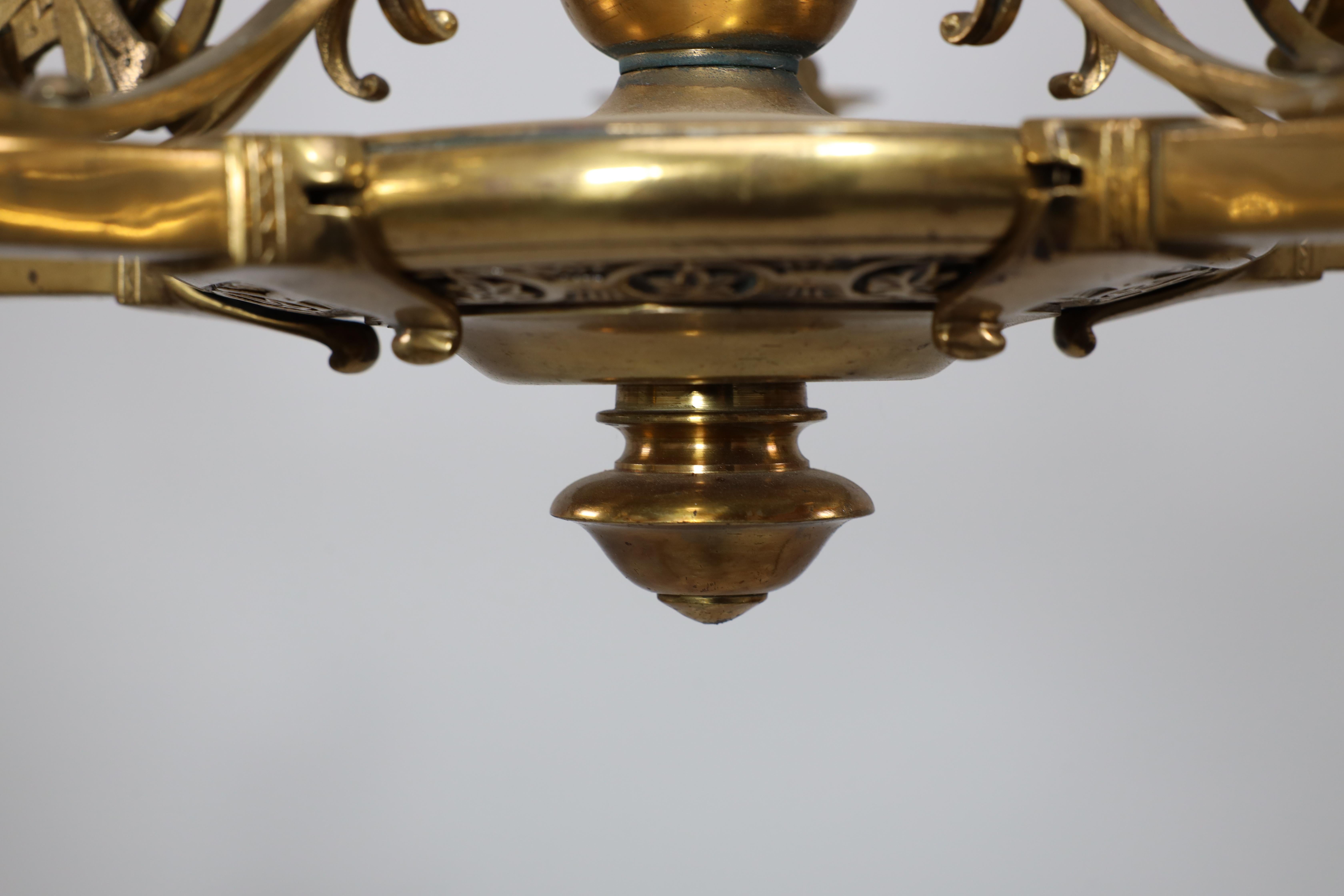 Dr. Christopher Dresser (modo). Lampadario a cinque bracci in ottone dell'Aesthetic Movement in vendita 9