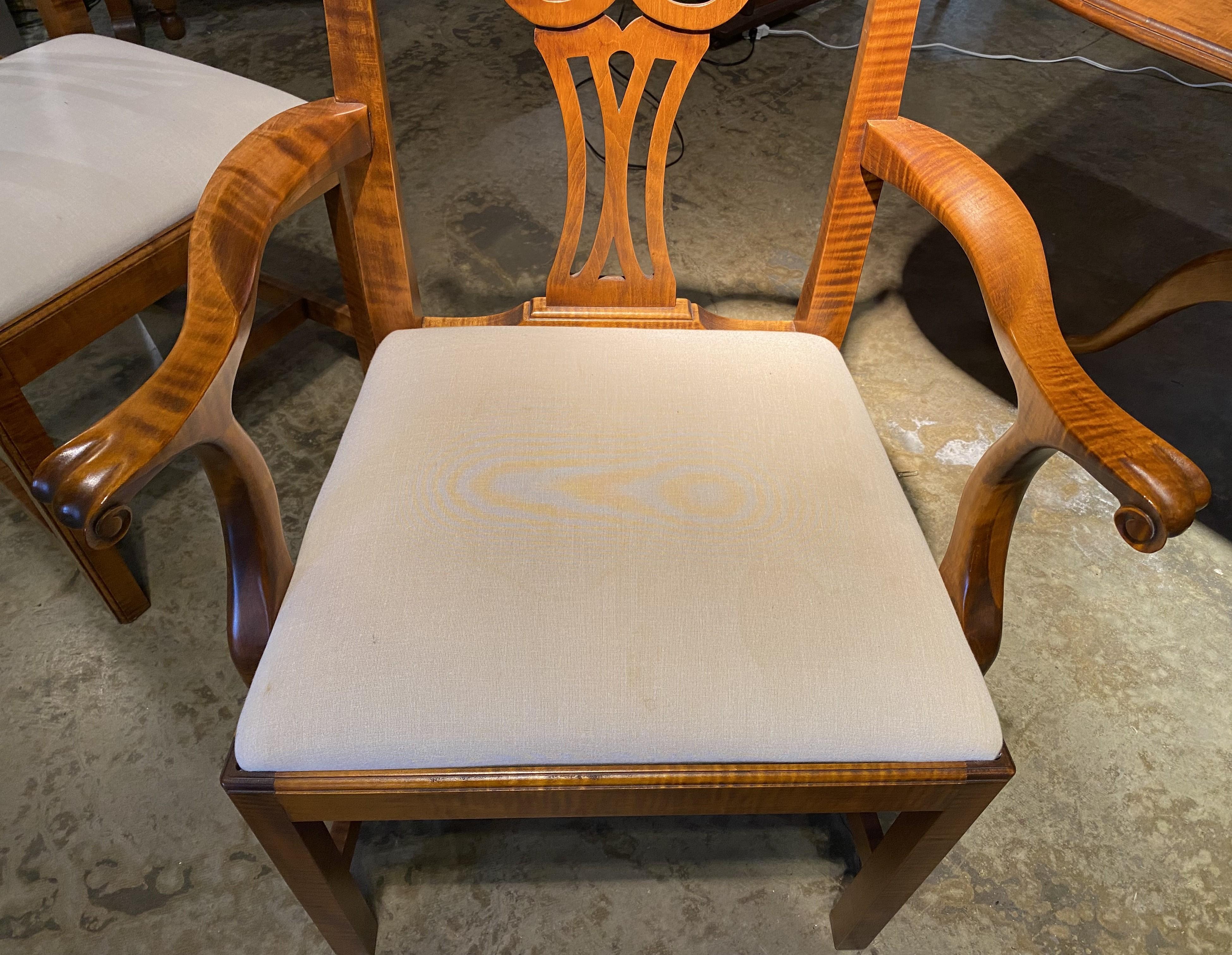 D.R. Table de salle à manger Dimes à double piédestal avec deux feuilles et six chaises en vente 7