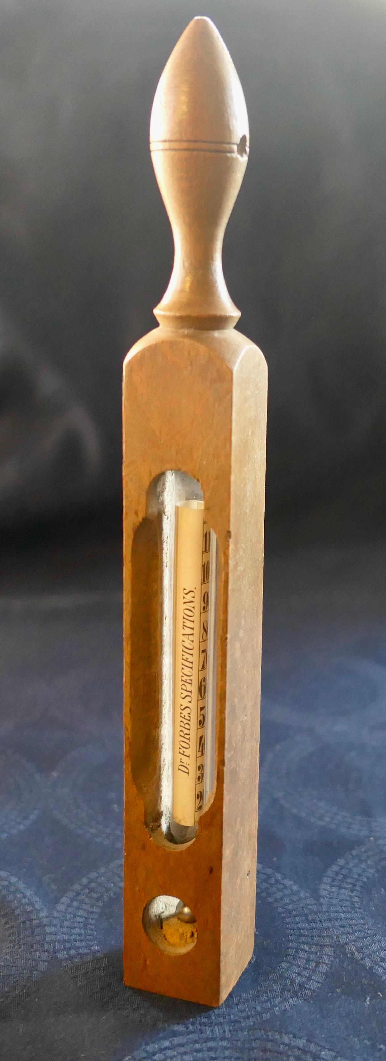 thermomètre de Bath Spécifications de Dr Forbes 

Le thermomètre est doté d'un boîtier en Beeche qui permet de le faire flotter et d'afficher la température numérique ainsi que la température recommandée à partir du

