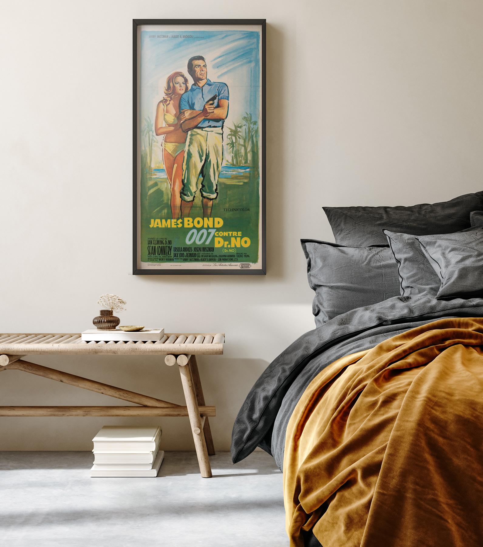 Boris Grinssons Kunstwerk, das auf dem Originalplakat des französischen Petite-Films aus dem ersten Jahr der Veröffentlichung 1963 zu sehen ist, ist unser Favorit für den Titel, und es ist auch eines der seltensten. Ein wunderbares Poster.

Dieses