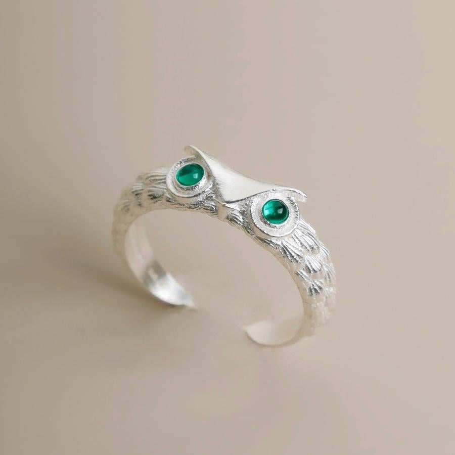 Dr. Owl Emerald Eye Band 18K Yellow Gold Open Ring For Sale 4
