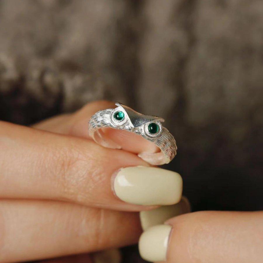 Dr. Owl Emerald Eye Band 18K Yellow Gold Open Ring For Sale 2