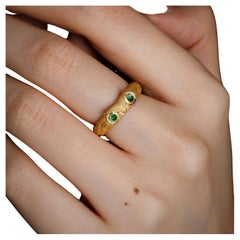 Dr. Owl Emerald Eye Band 18K Yellow Gold Open Ring