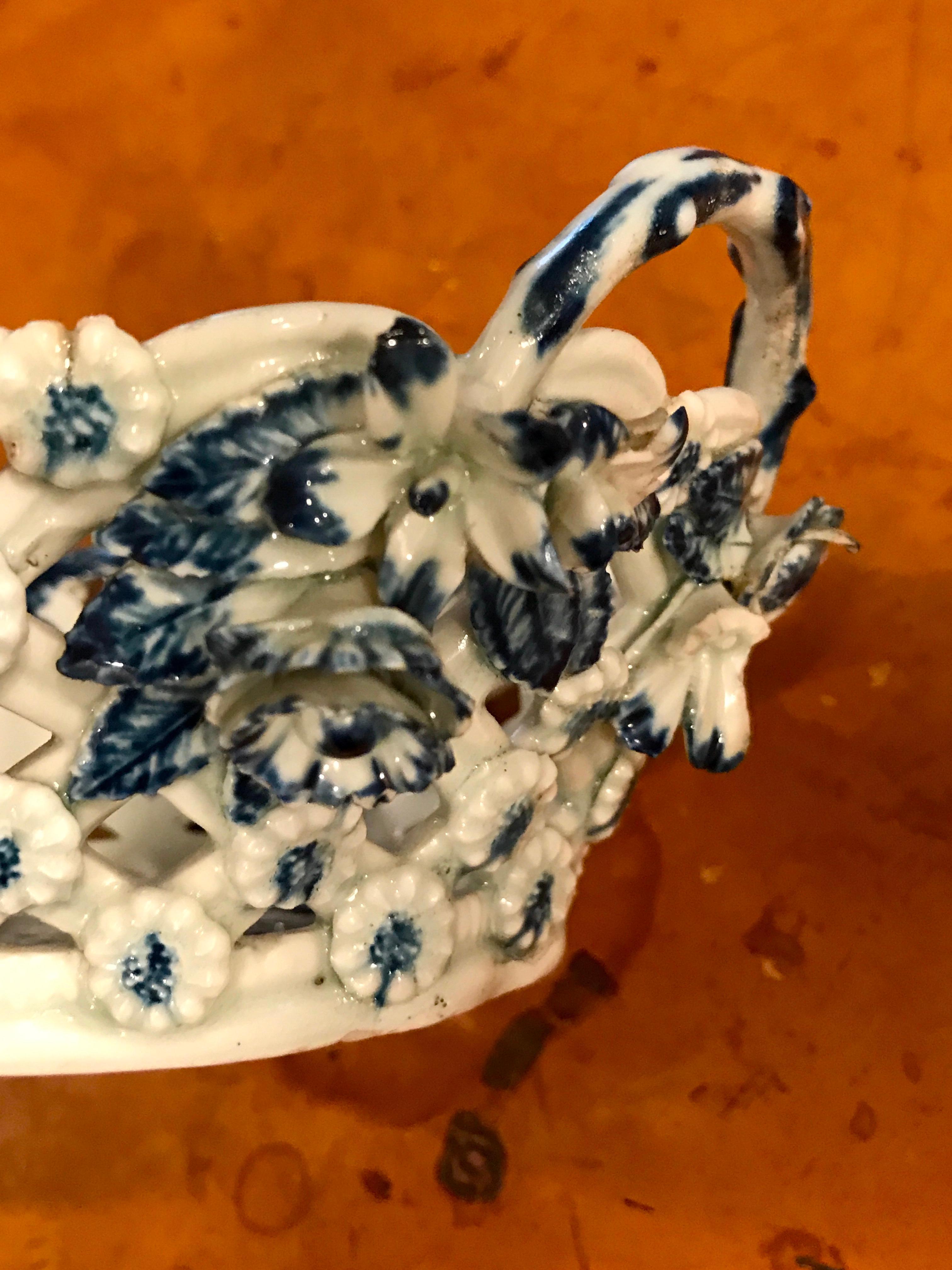 Dr. Wall Period Worcester Porcelain Blue and White Basket 2