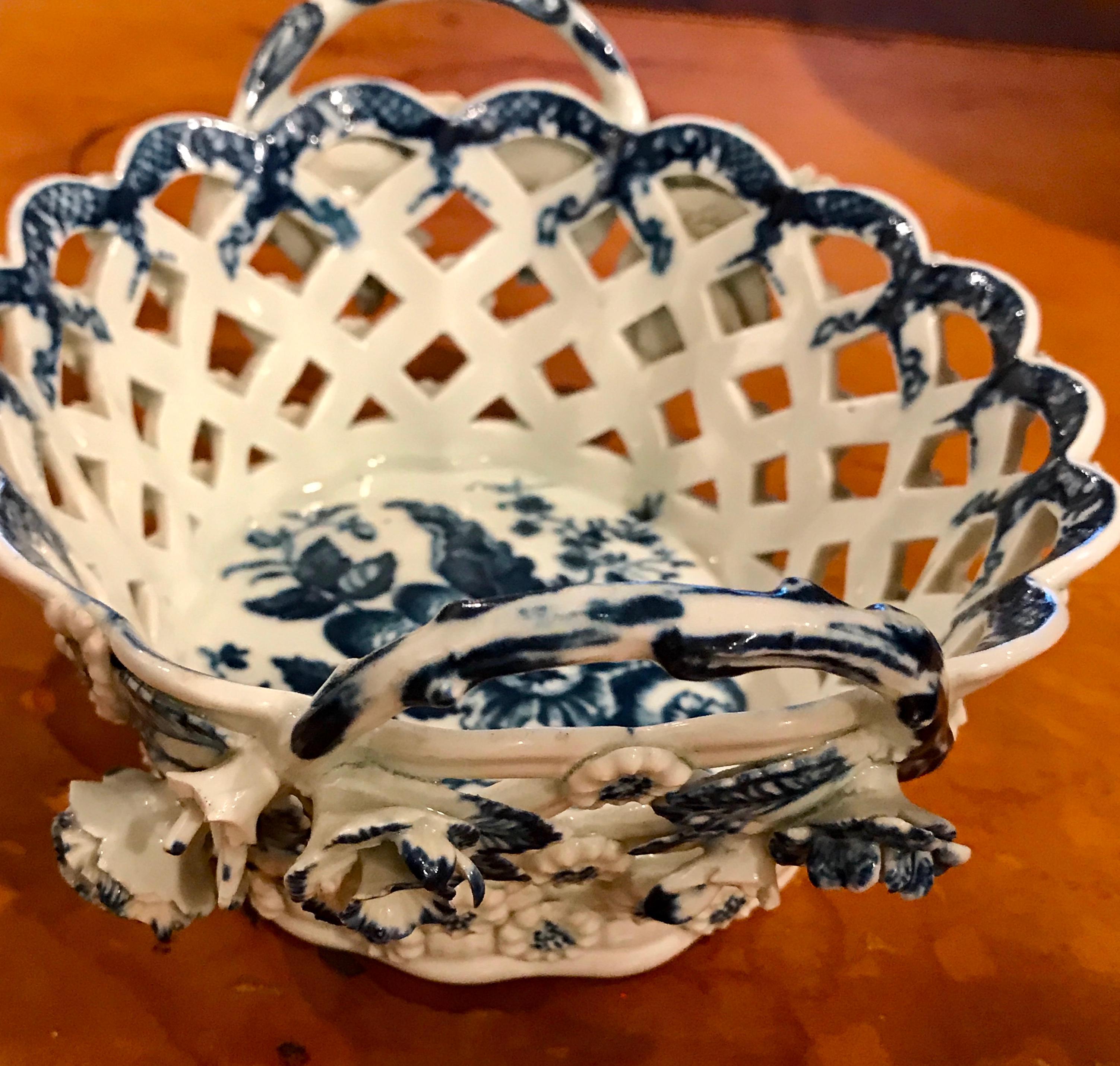 Dr. Wall Period Worcester Porcelain Blue and White Basket 4