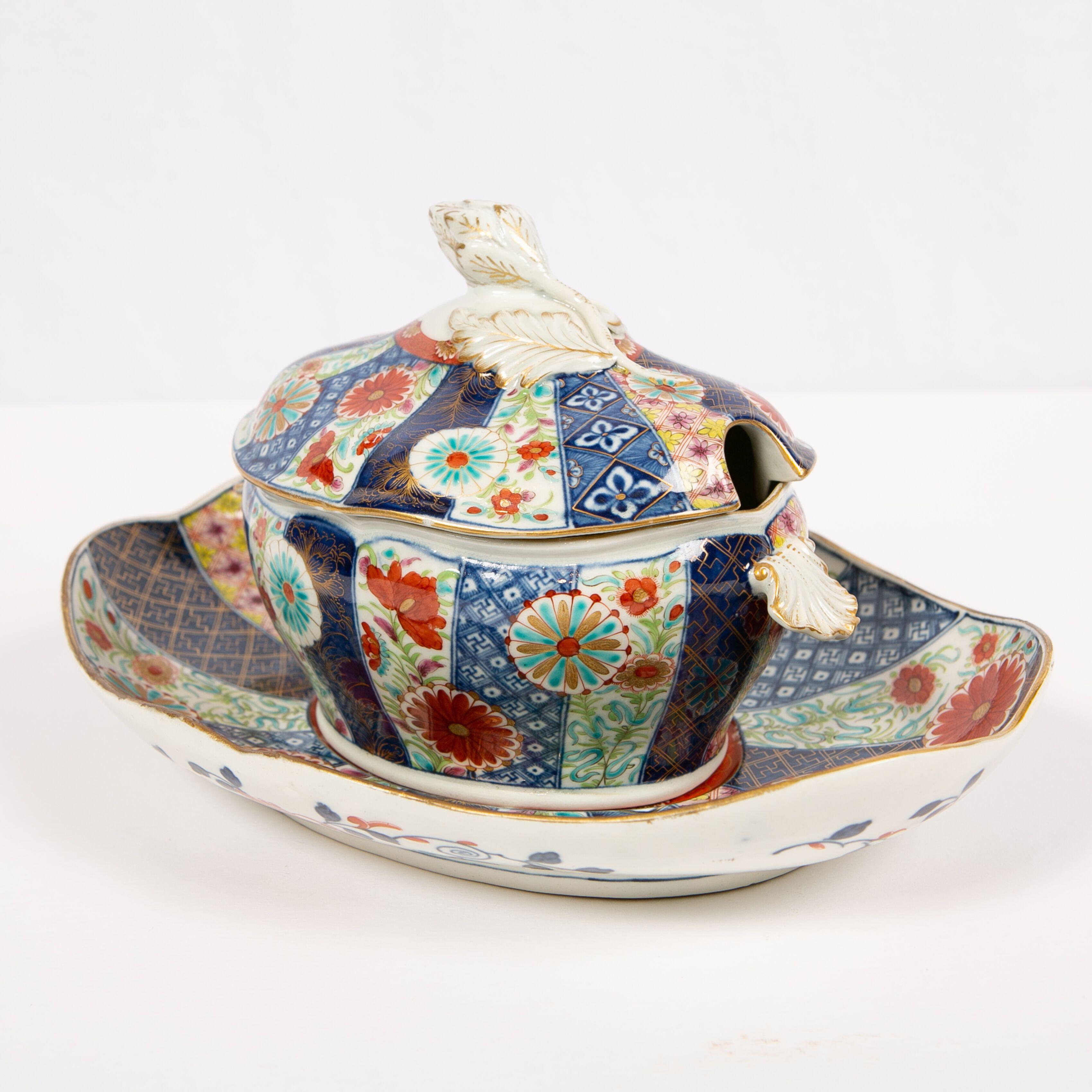 English Dr. Wall Worcester Porcelain Mosaic Pattern Sauce Tureen and Stand Made