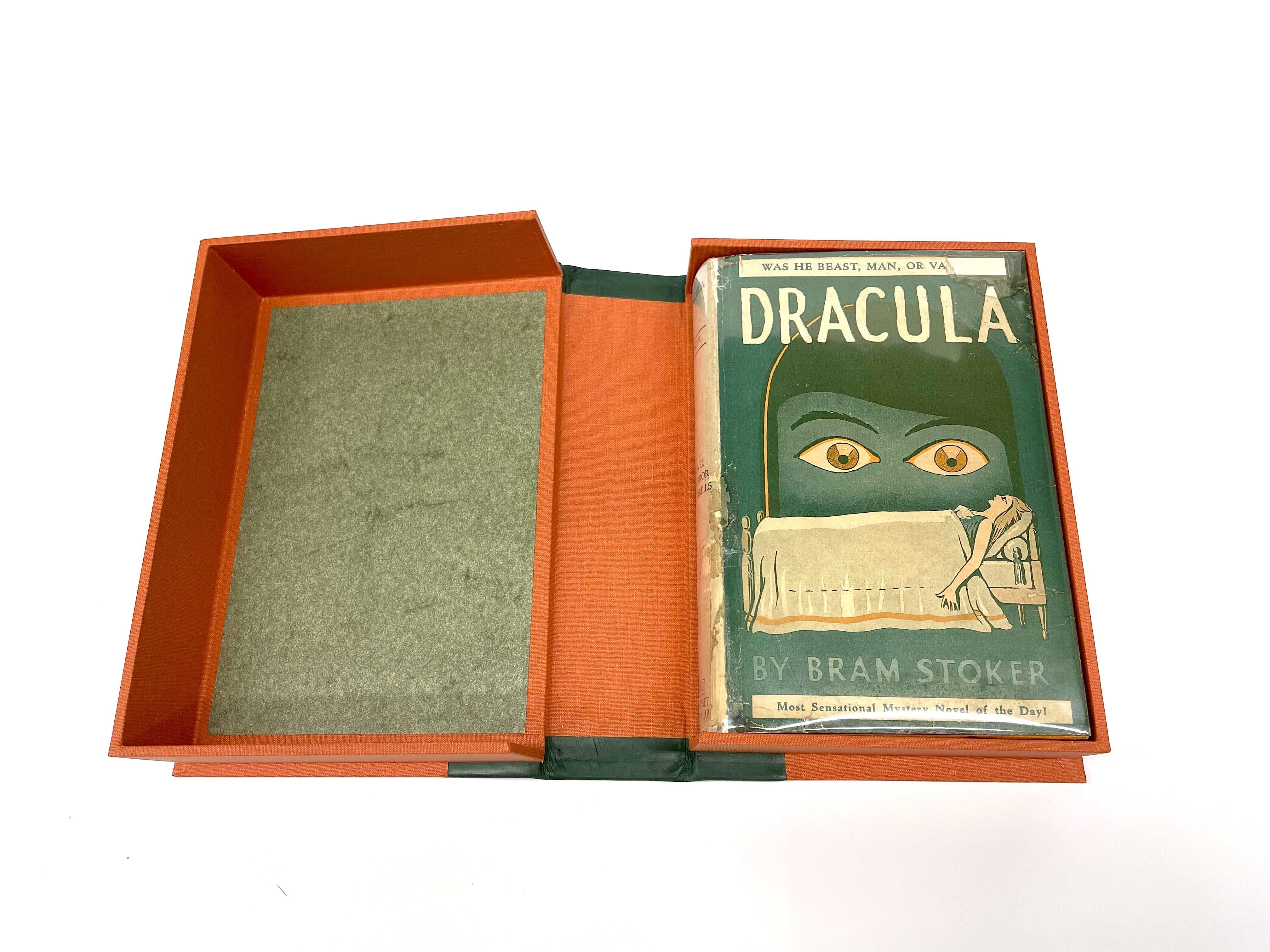 Dracula by Bram Stoker, First Grosset & Dunlap Edition, 1927 For Sale 4