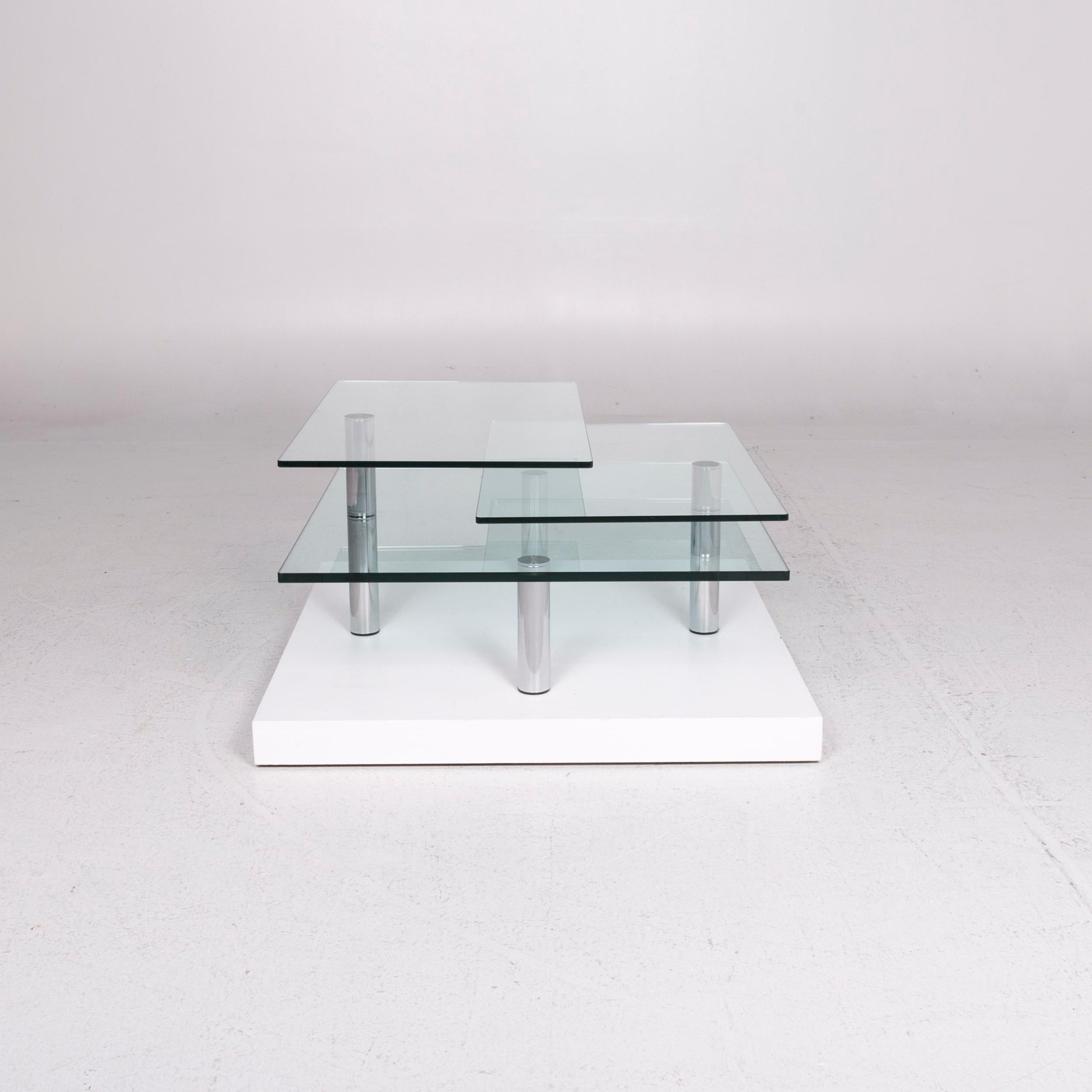 We bring to you a Draenert Imperial glass coffee table table.


 Product measurements in centimeters:
 

Depth 90
Width 90
Height 45.





 
