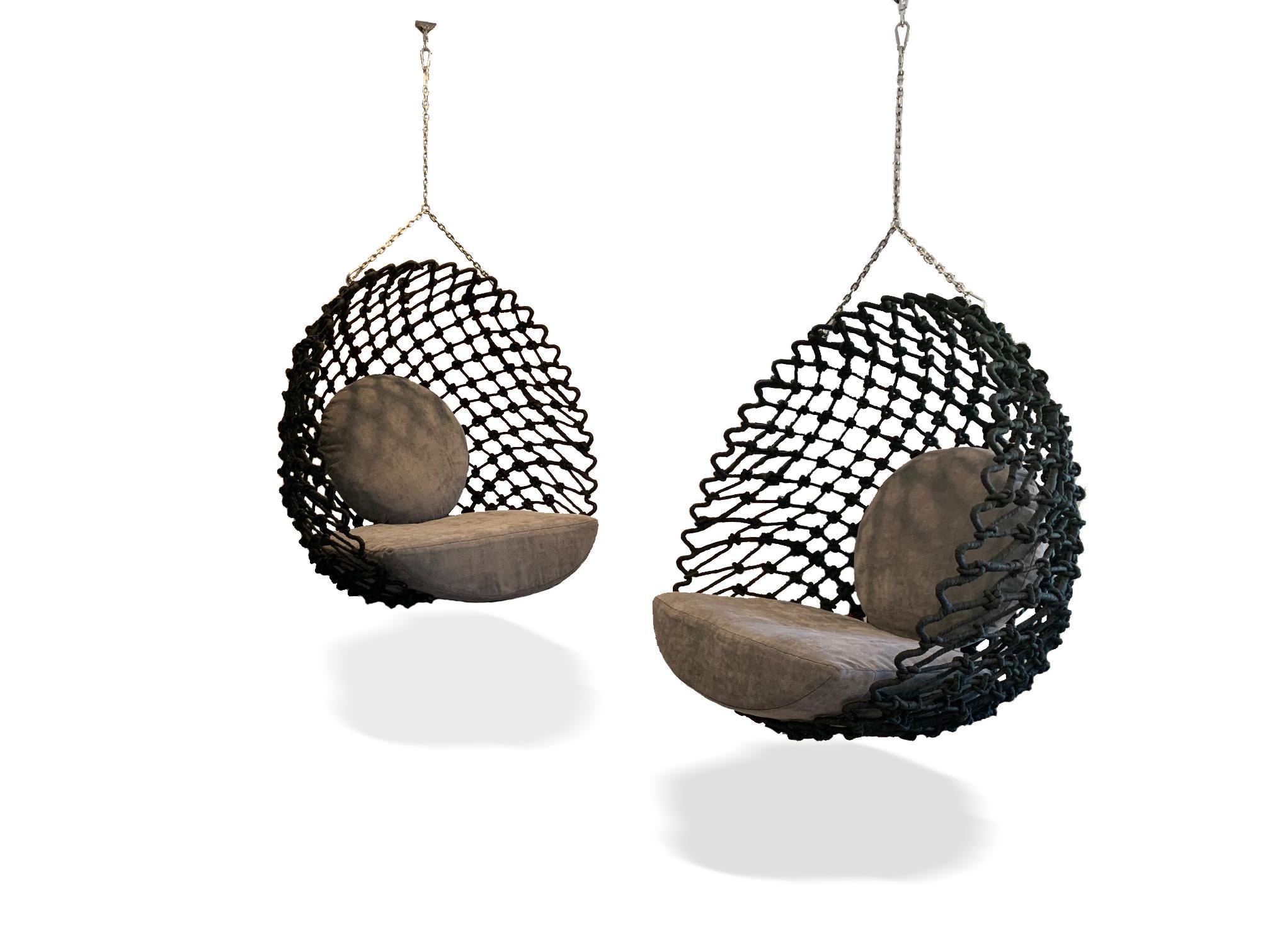 XXIe siècle et contemporain Fauteuils pivotants Dragnet noirs et gris de Kenneth Cobonpue en vente