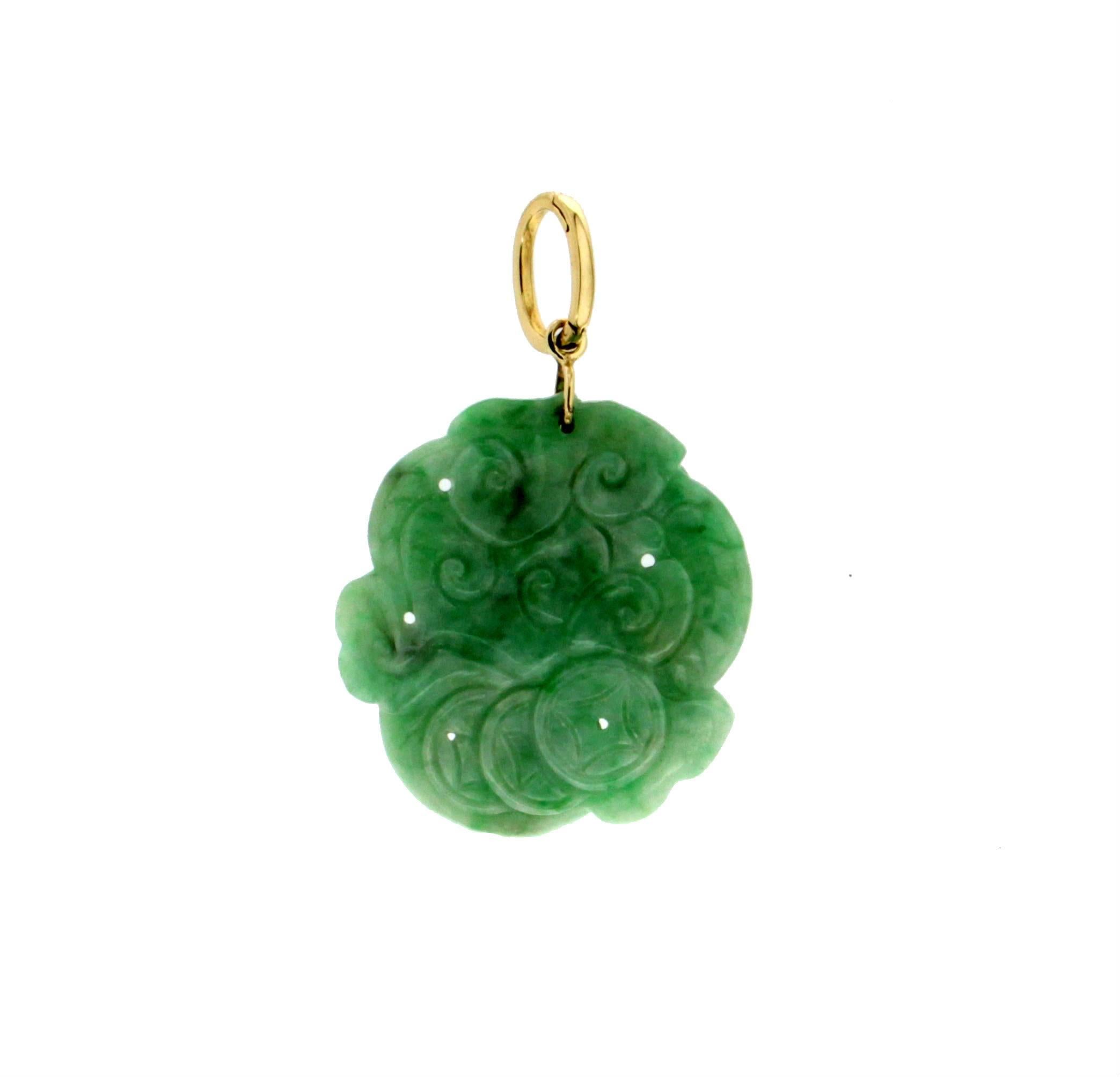 Dragon 18 karat Yellow Gold Jade Pendant Necklace In New Condition In Marcianise, IT