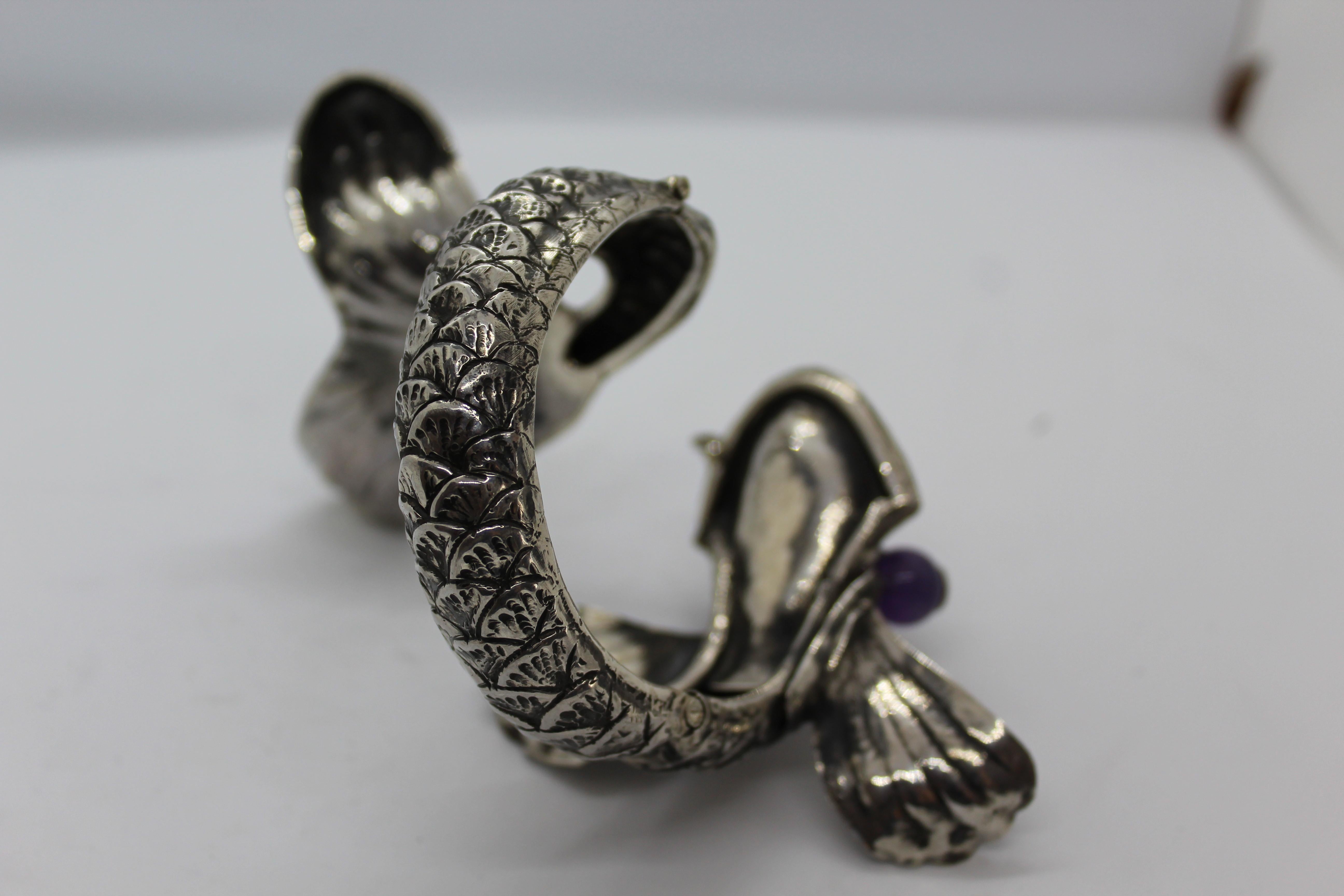 Bracelet en argent sterling et améthyste représentant un dragon, fait à la main, Italie en vente 7