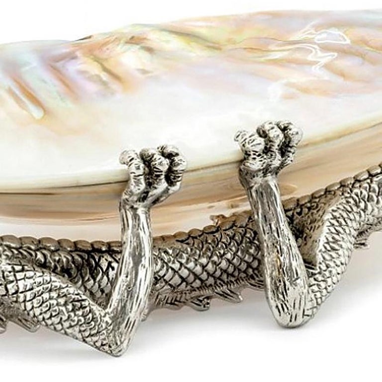 Dragon and Shell Cup in Silvered Finish In New Condition For Sale In Paris, FR