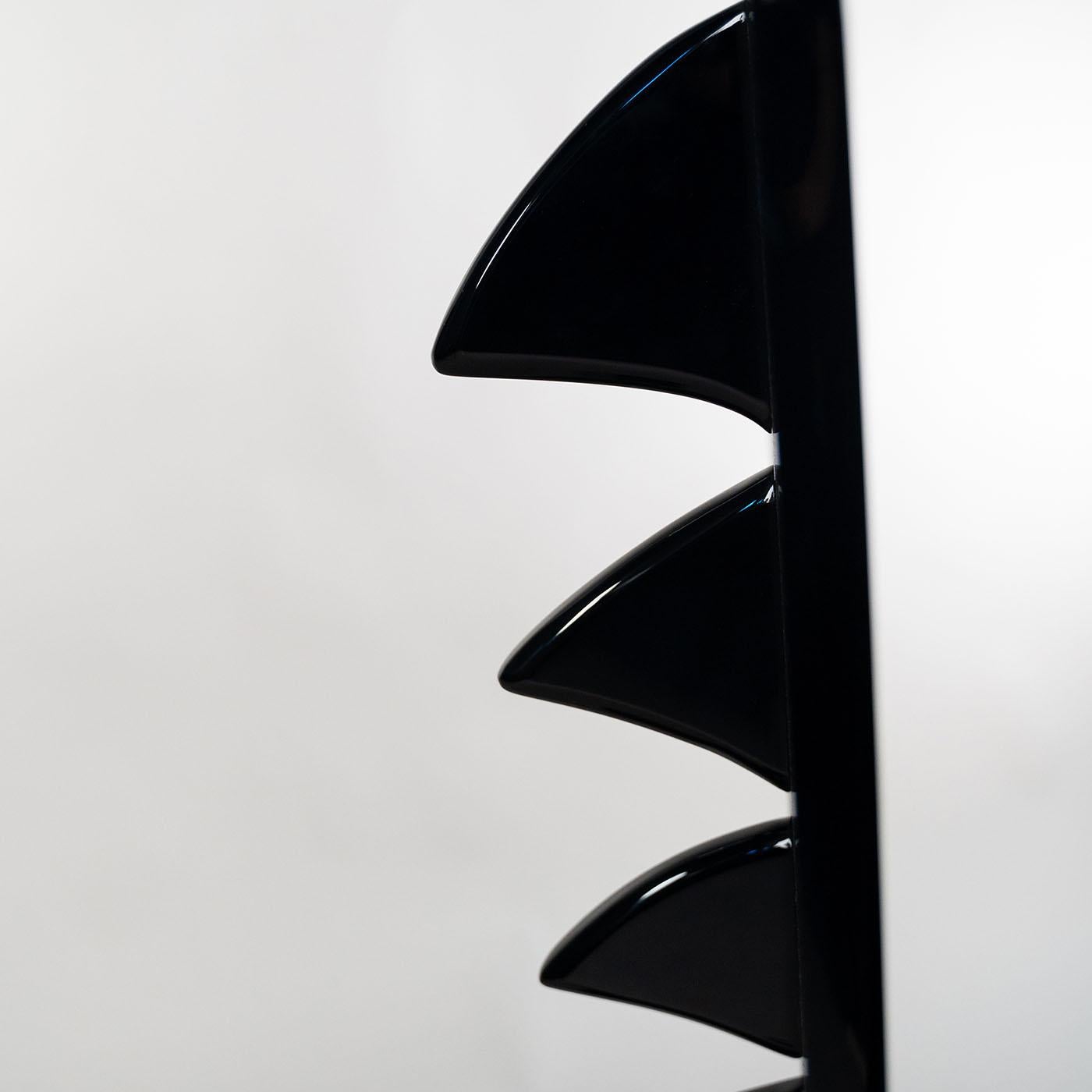 Schwarzer Drachen-Stuhl im Zustand „Neu“ im Angebot in Milan, IT