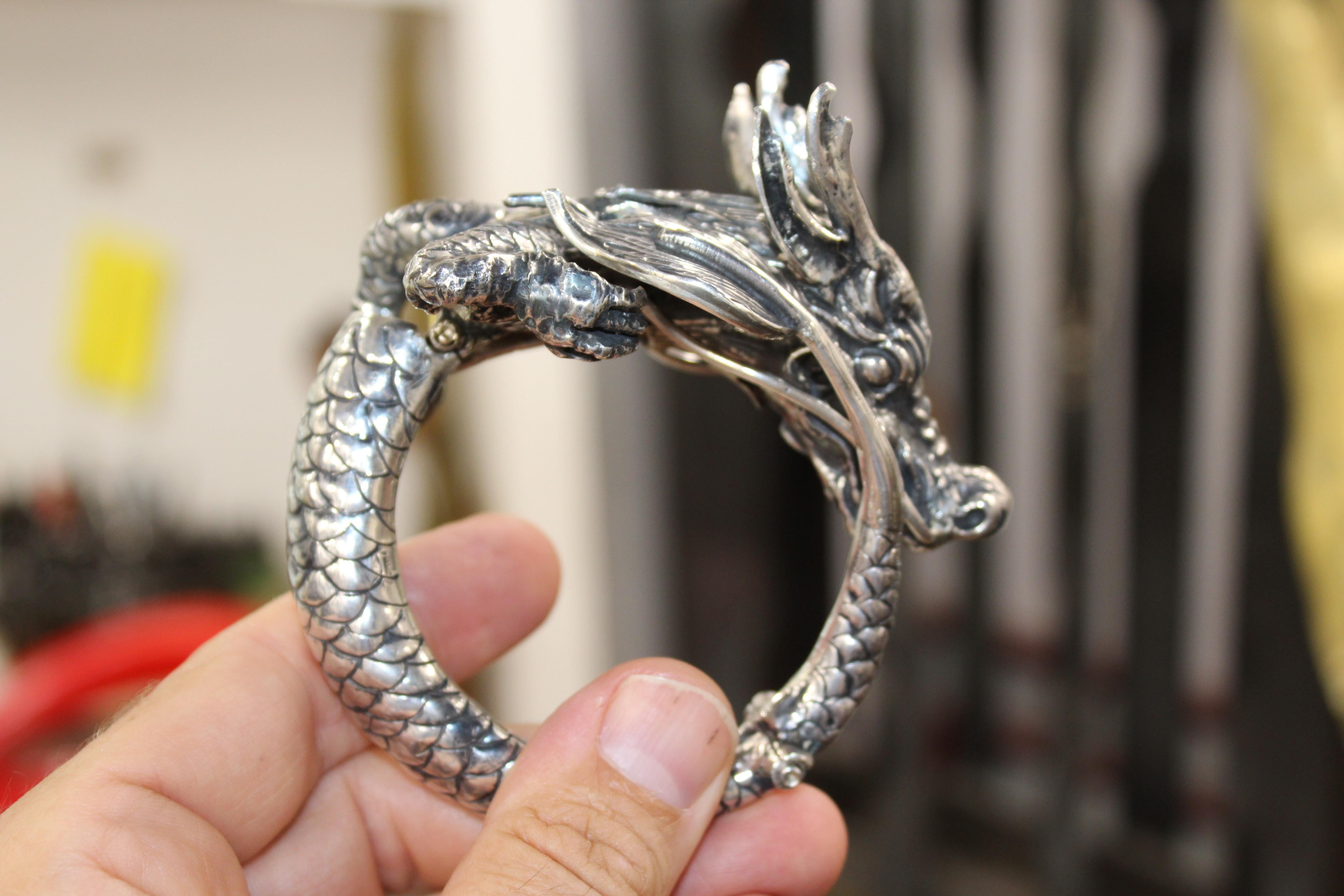 Bracelet dragon, argent sterling, fait à la main, Italie en vente 9
