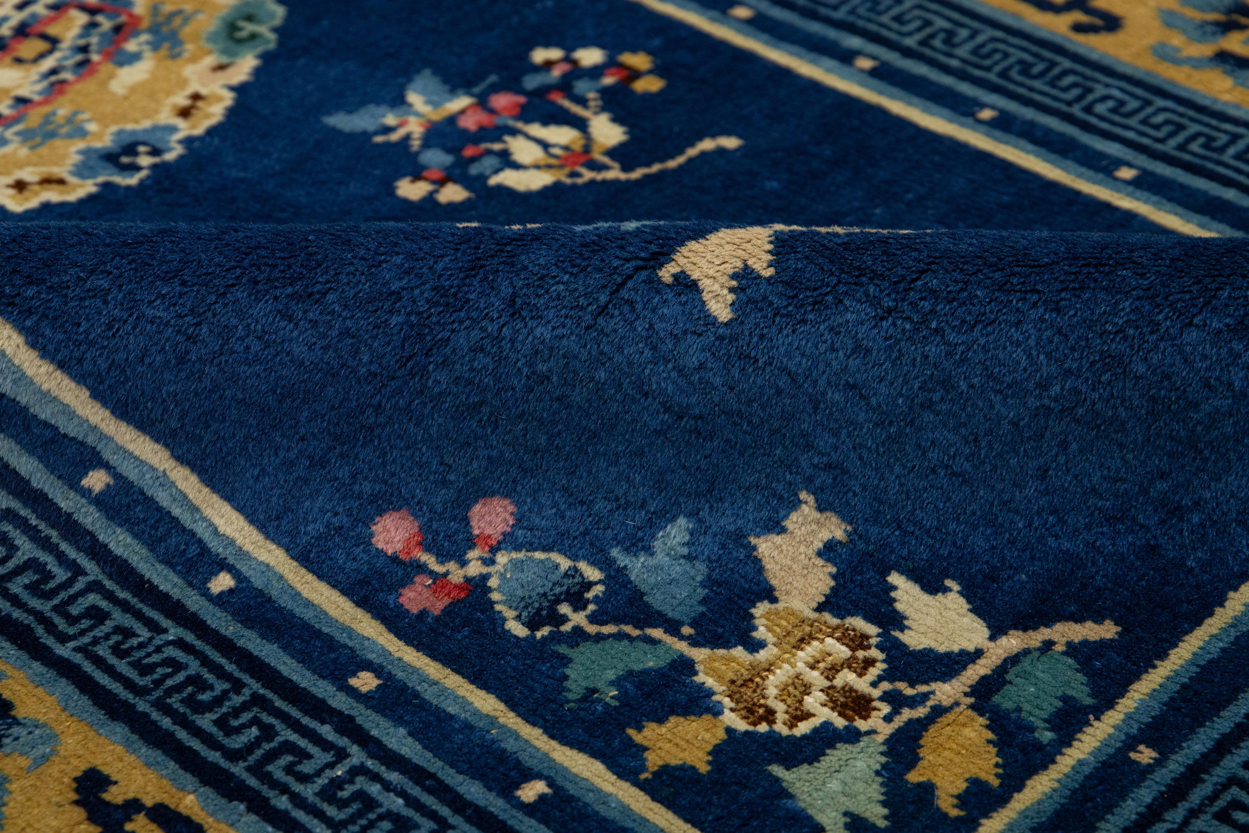 Chinois Tapis chinois vintage en laine de Pékin fait à la main en bleu en vente