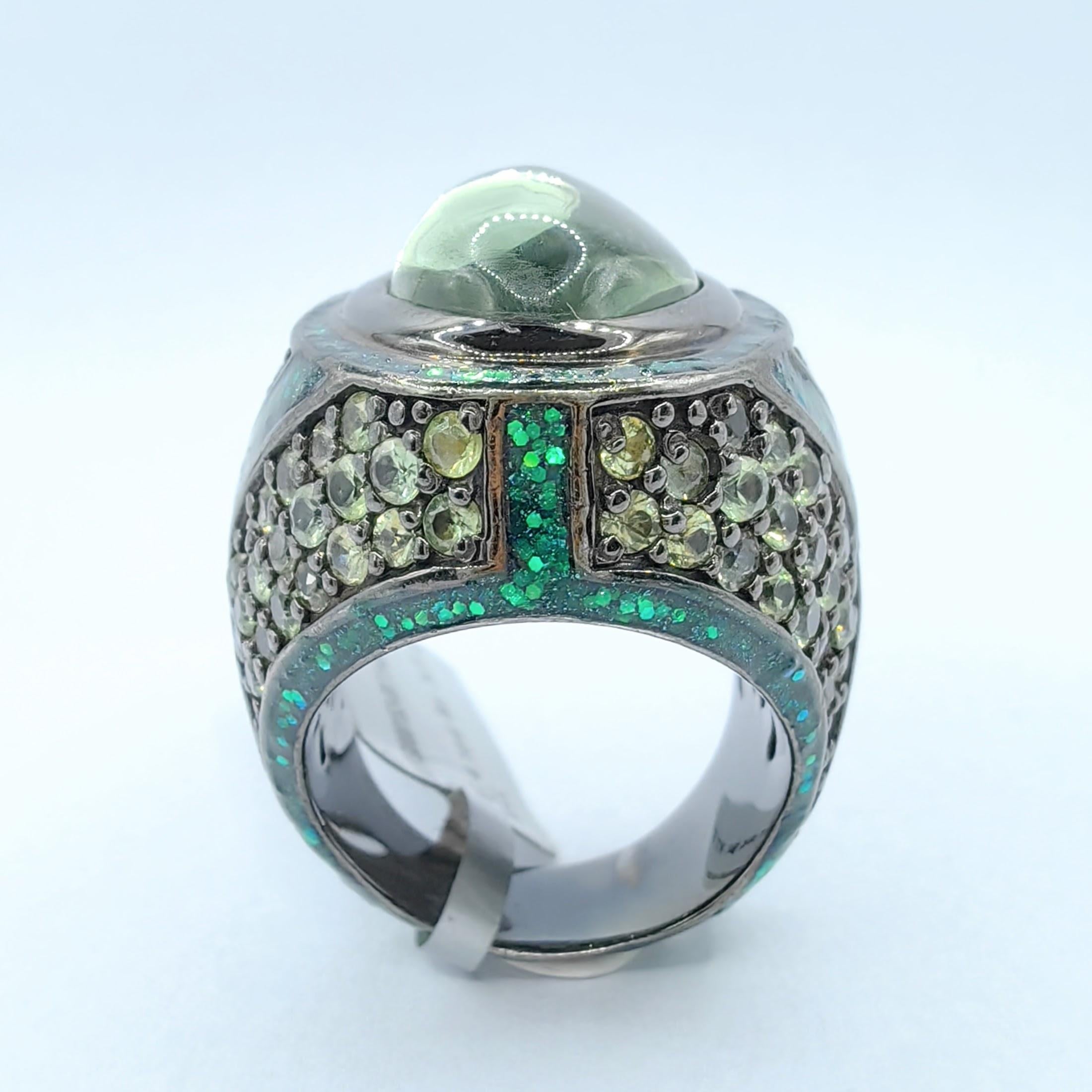 Statement-Cocktailring aus Sterlingsilber mit Drachenauge-grünem Amethyst und Saphir (Zeitgenössisch)