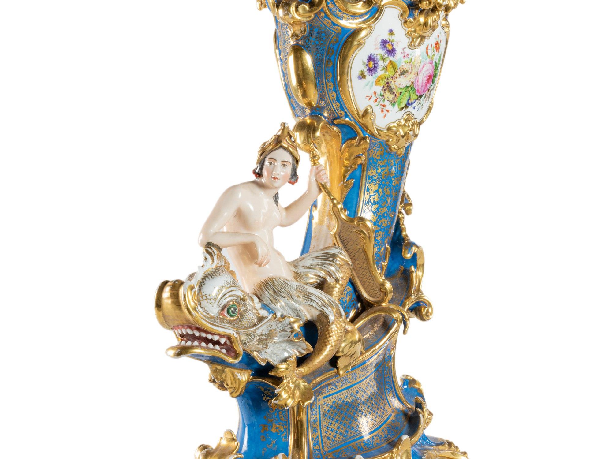 French Dragon Golden Porcelain Vase Rococo style, 20th Century For Sale