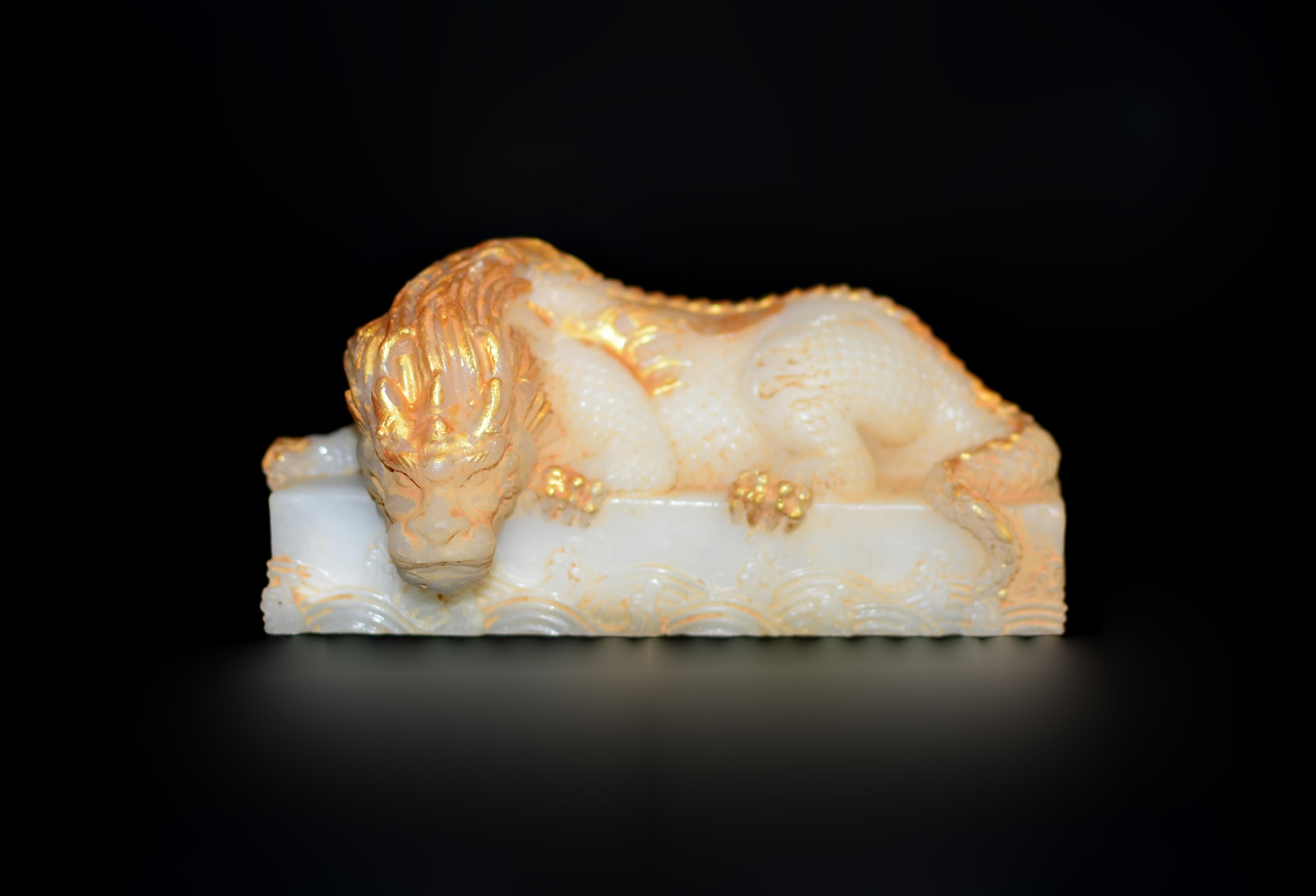 Dragon Paperweight In New Condition In Somis, CA