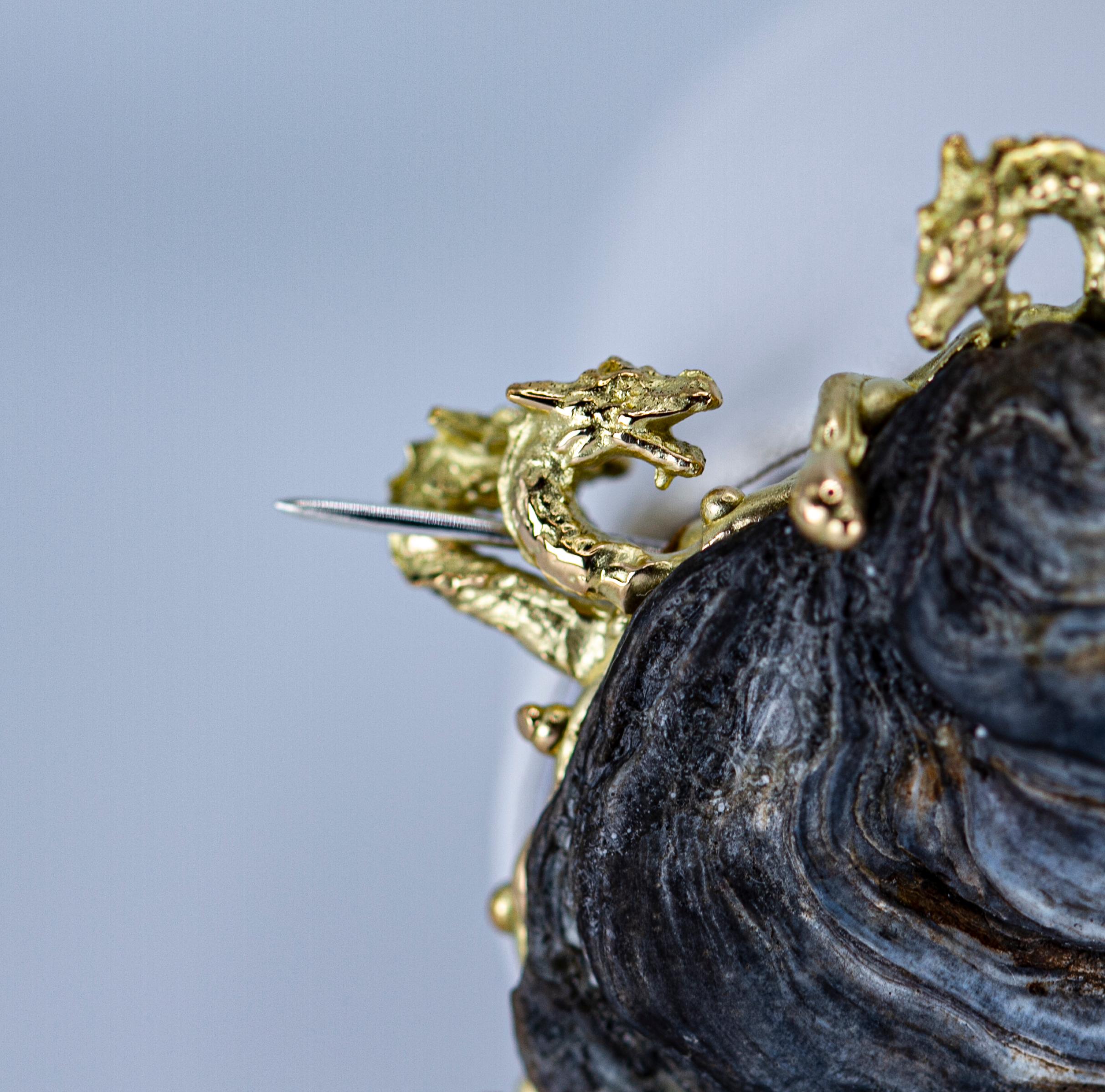Women's or Men's Dragon Scale Brooch 18k Gold and Silver by Binliang Alexander Peng For Sale