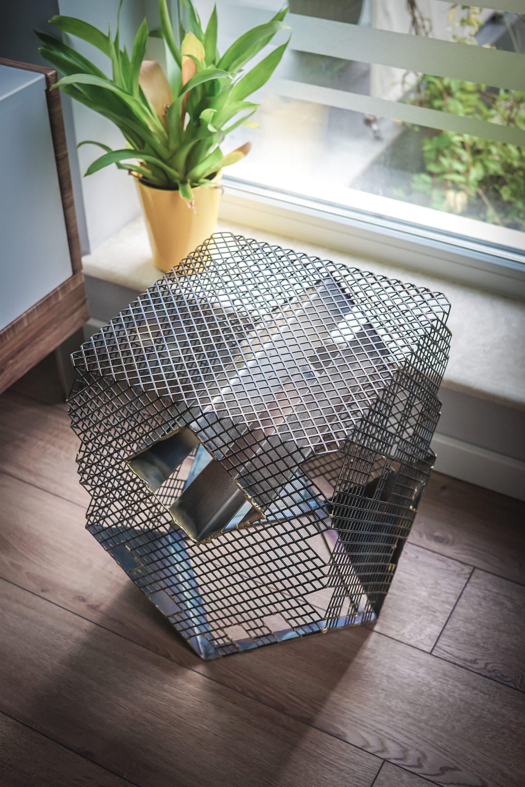 Handmade Stainless Steel Side Table by Anadora Lupo  For Sale 1