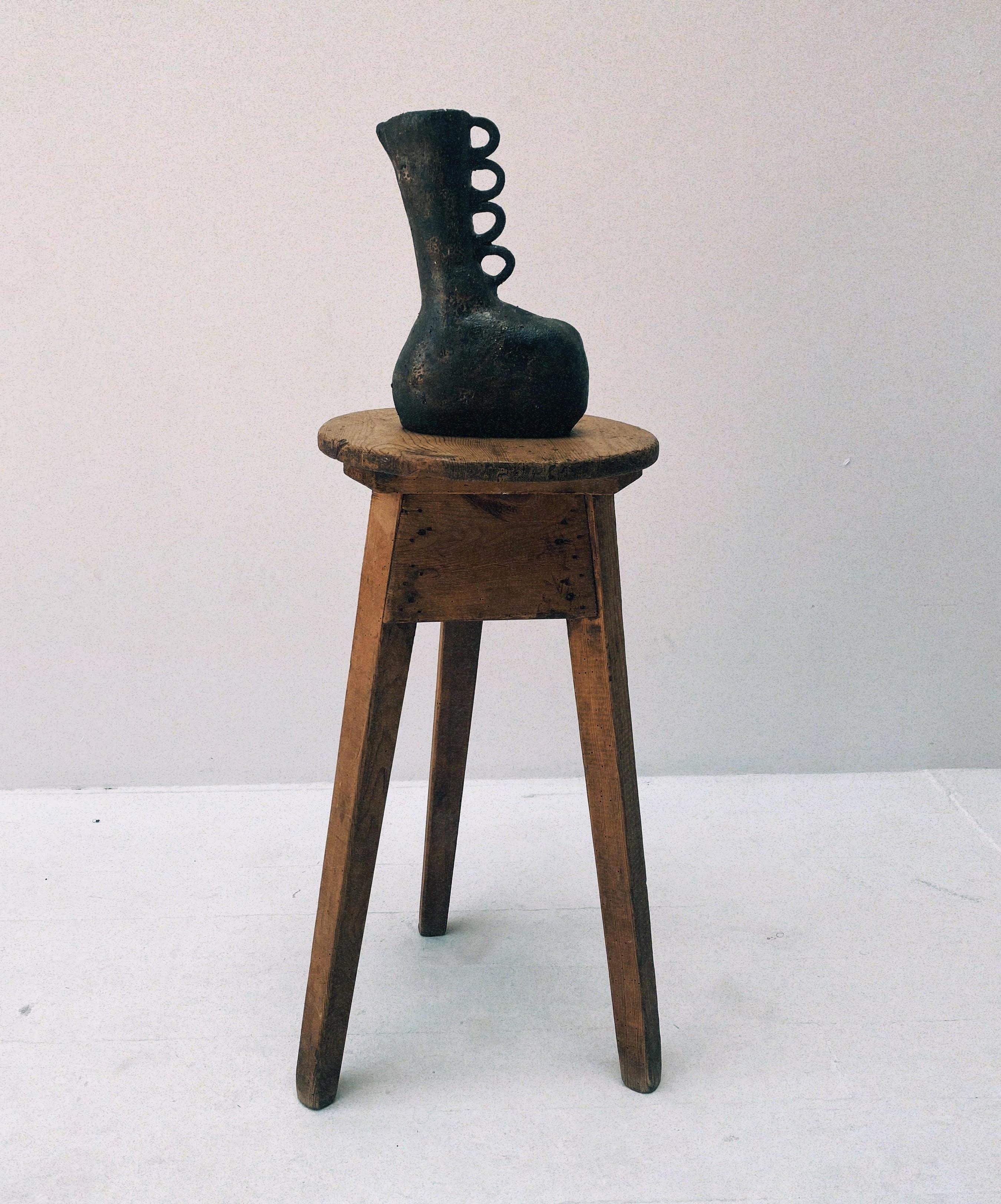 Spagnolo Vaso Dragon II di Oikos Estudio in vendita