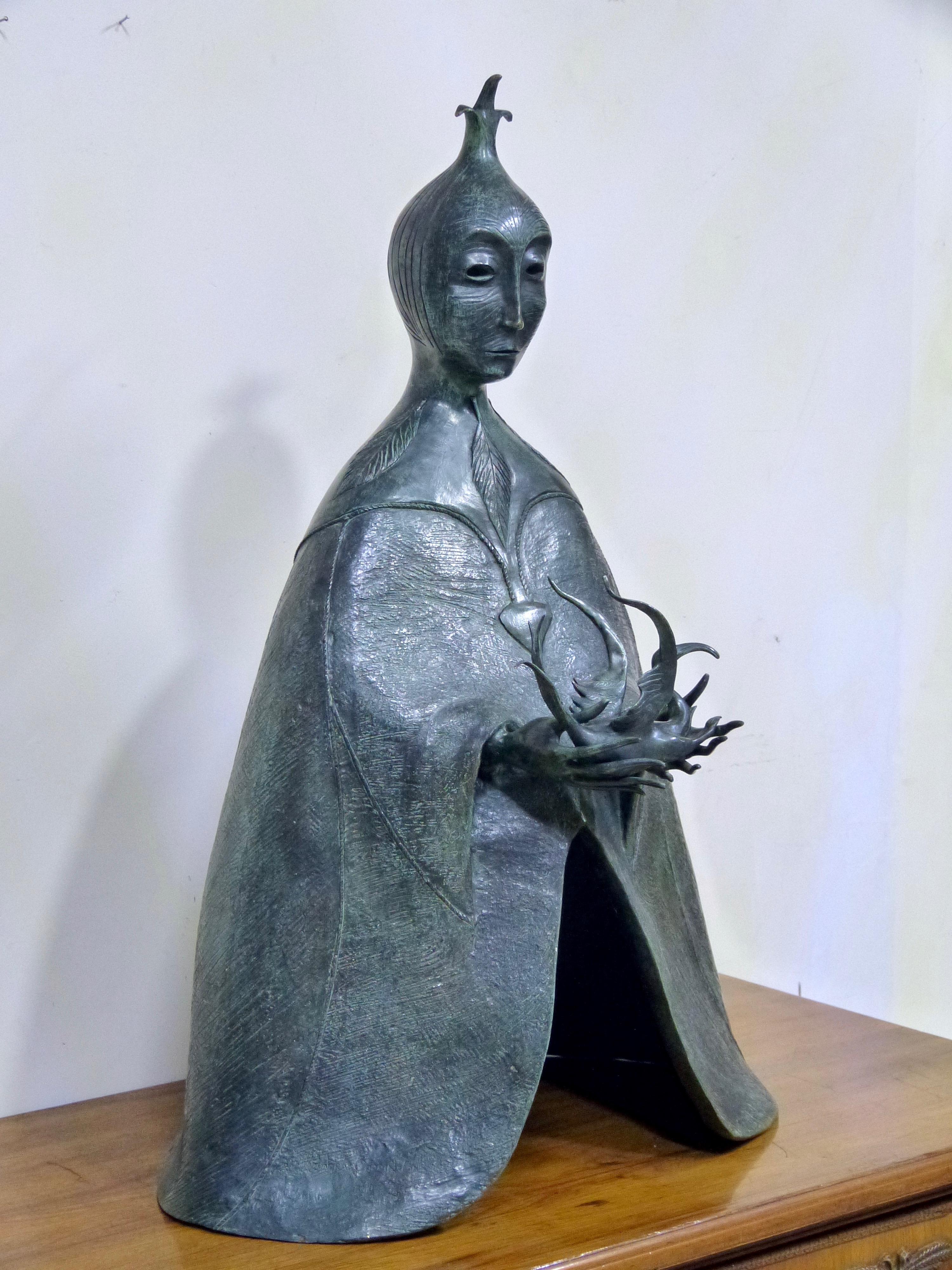 
Title: La Dragoneza
Author: Leonora Carrington
Made of bronze
Year 2010
Measurements 29” x 18.5” x 18.5”
Edition 8/10
With certificate of authenticity signed by Leonora´s son.
Excellent conditions.