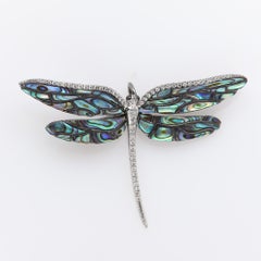 Broche (pendentif) en or blanc 18 carats, nacre d'ormeau et libellule