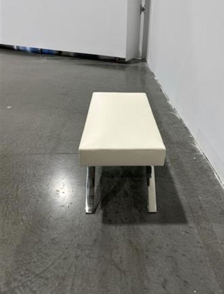 Dragonfly Bench In New Condition For Sale In Chicago, IL