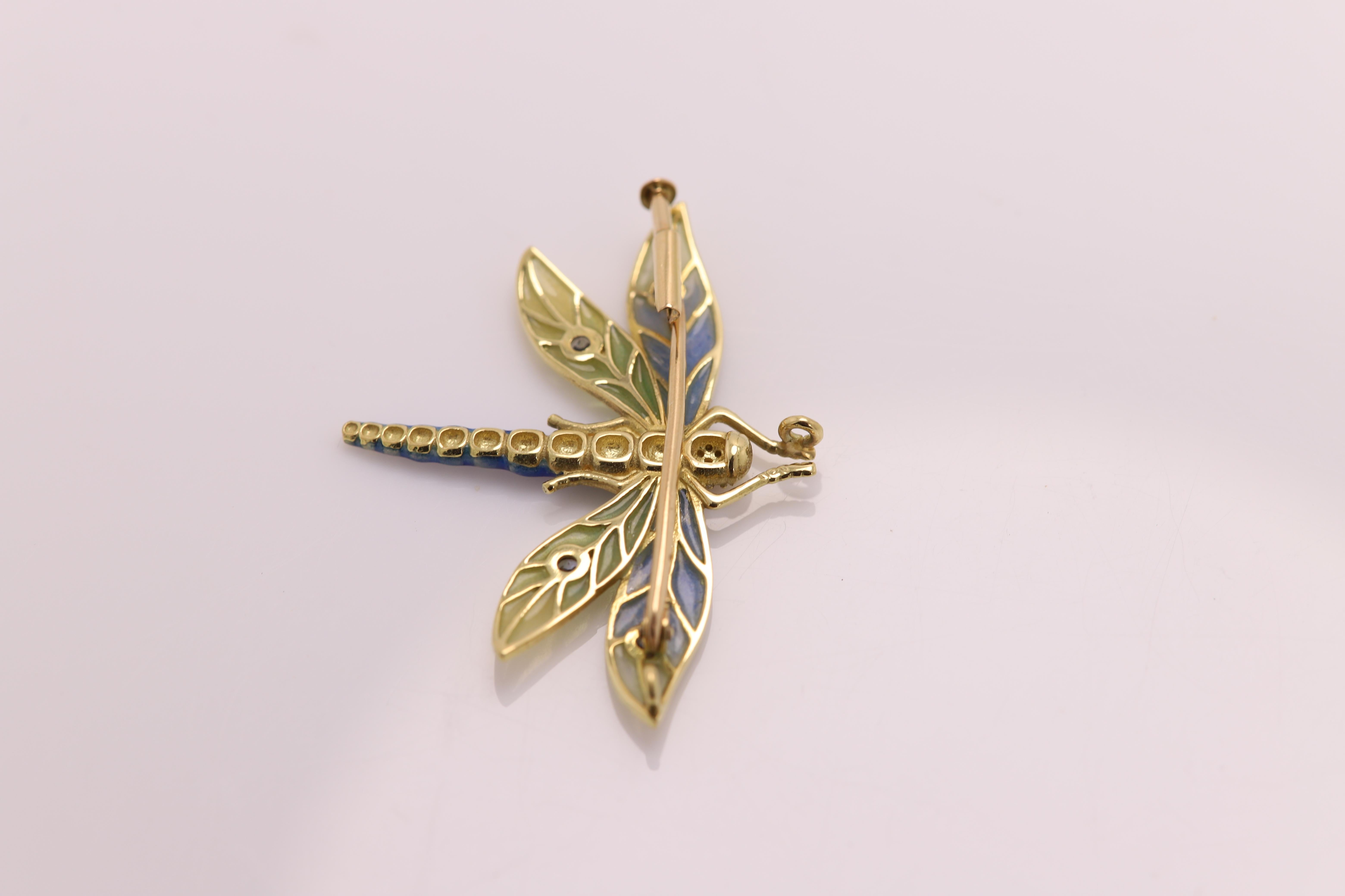 realistic dragonfly brooch