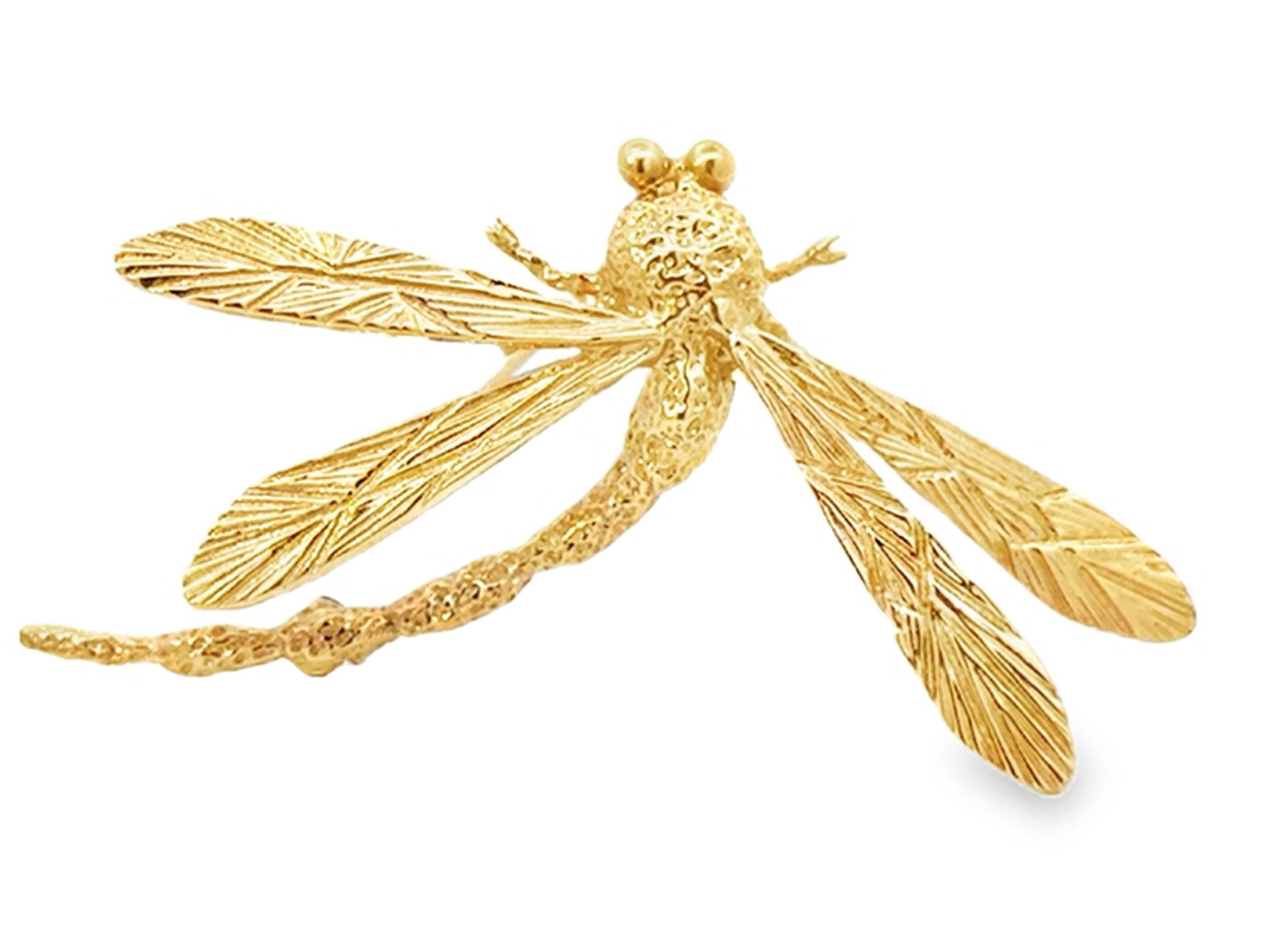Modern Dragonfly Brooch Solid 14k Yellow Gold For Sale