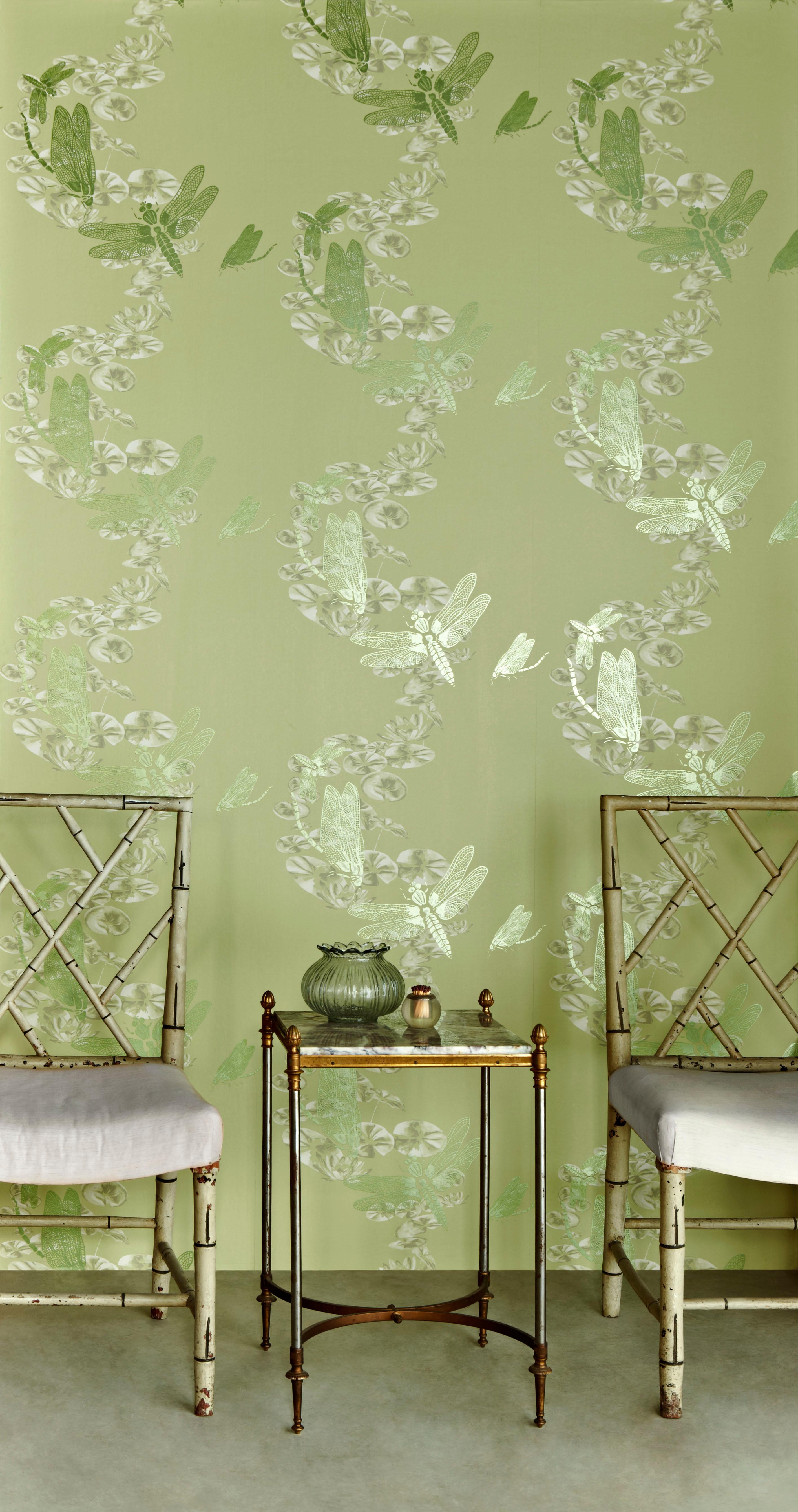 'Dragonfly' Contemporary, Traditional Wallpaper in Pewter For Sale 1