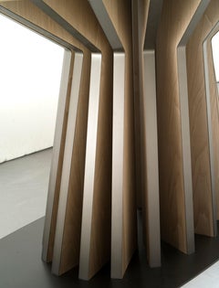 D620/D621 Dragonfly Round dining table with Lazy Susan