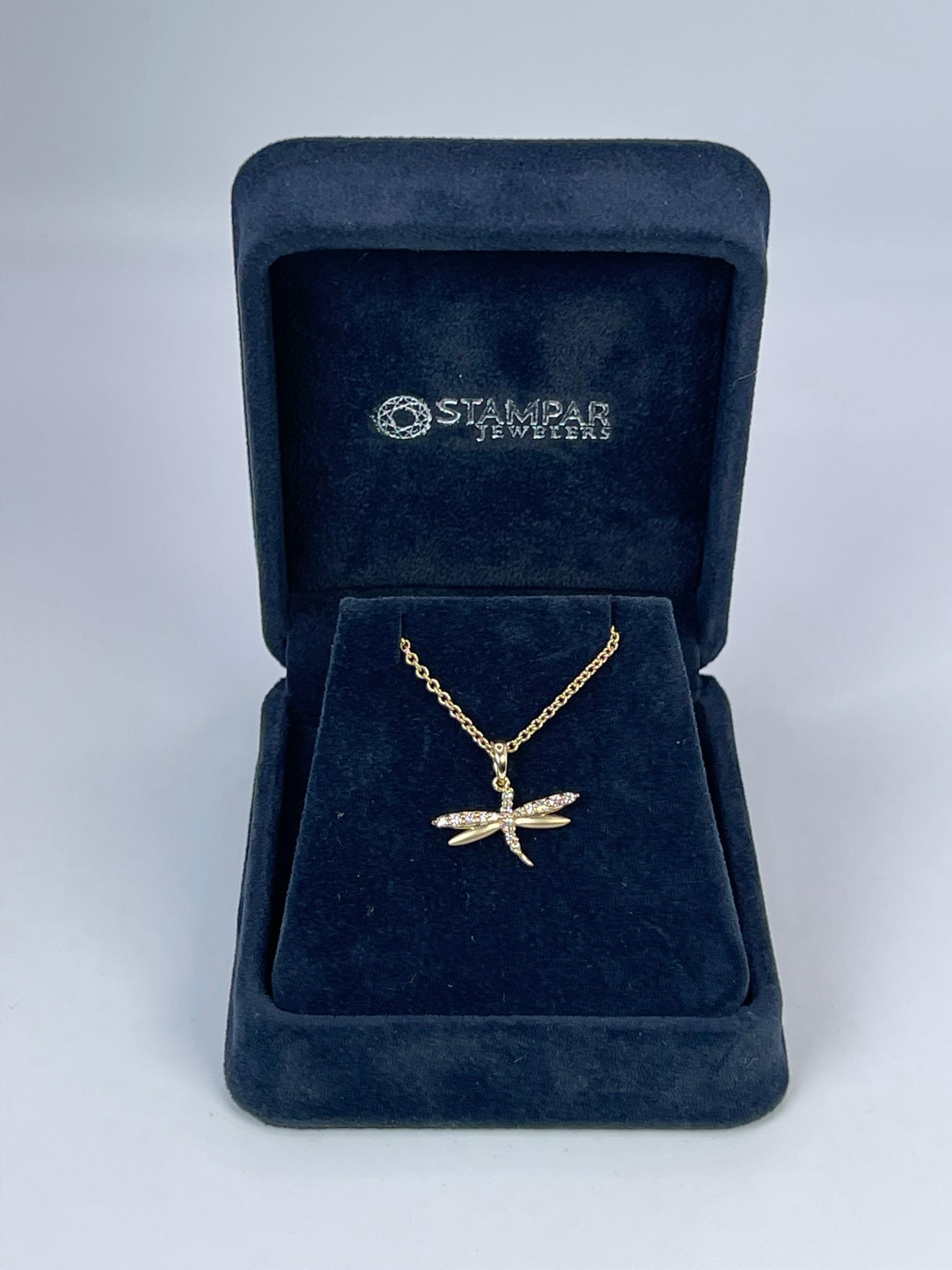 Dragonfly Diamond Pendant Necklace 14KT Yellow Gold Cute Dainty Pendant In New Condition For Sale In Jupiter, FL
