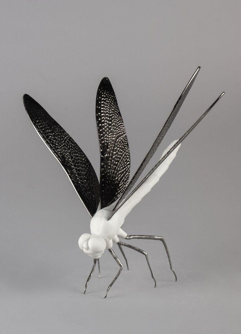 dragonfly statue