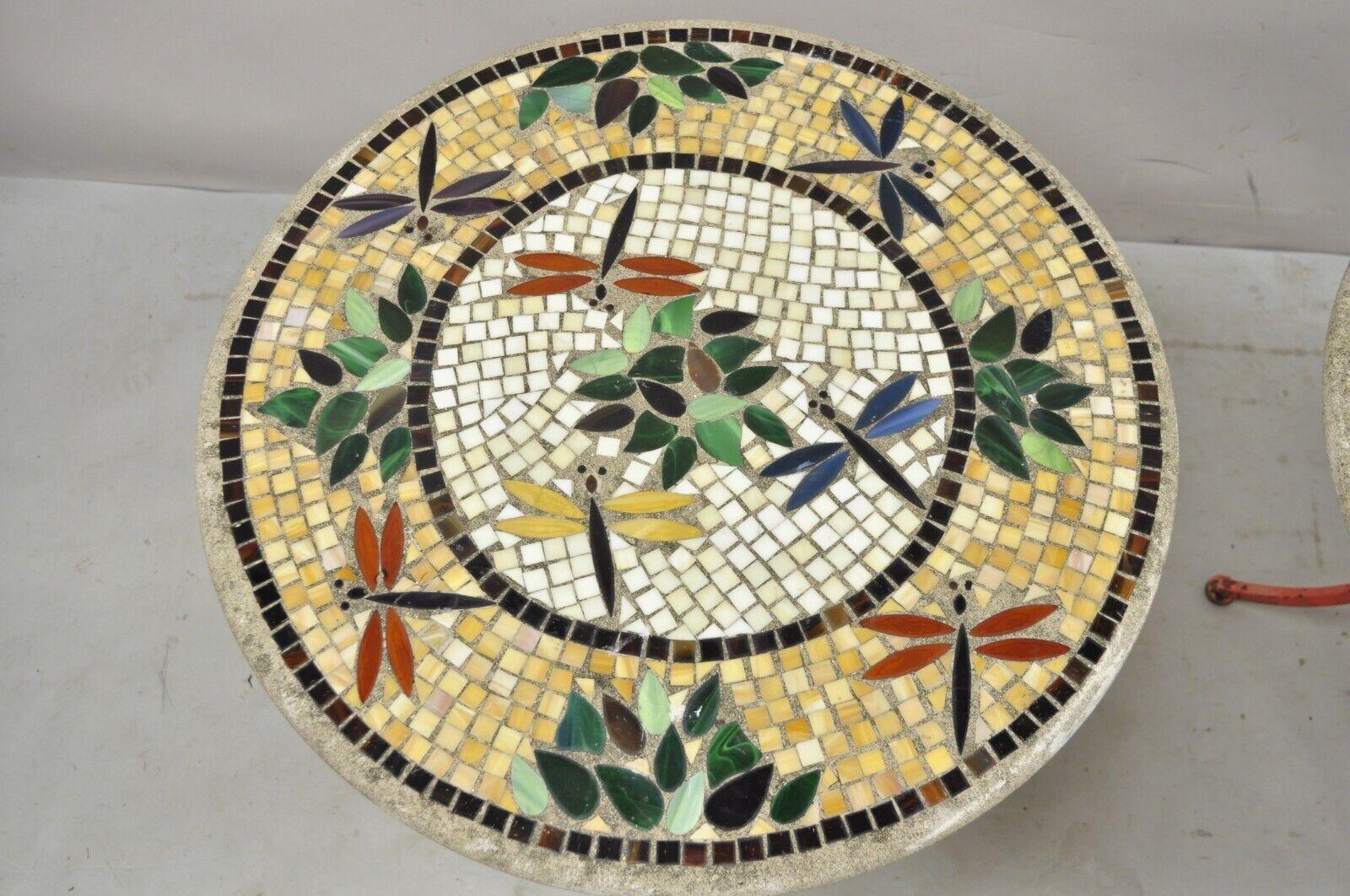 Tables d'appoint de patio à plateau en pierre et base en fer Dragonfly Mosaic Tile Round, Pair Bon état - En vente à Philadelphia, PA